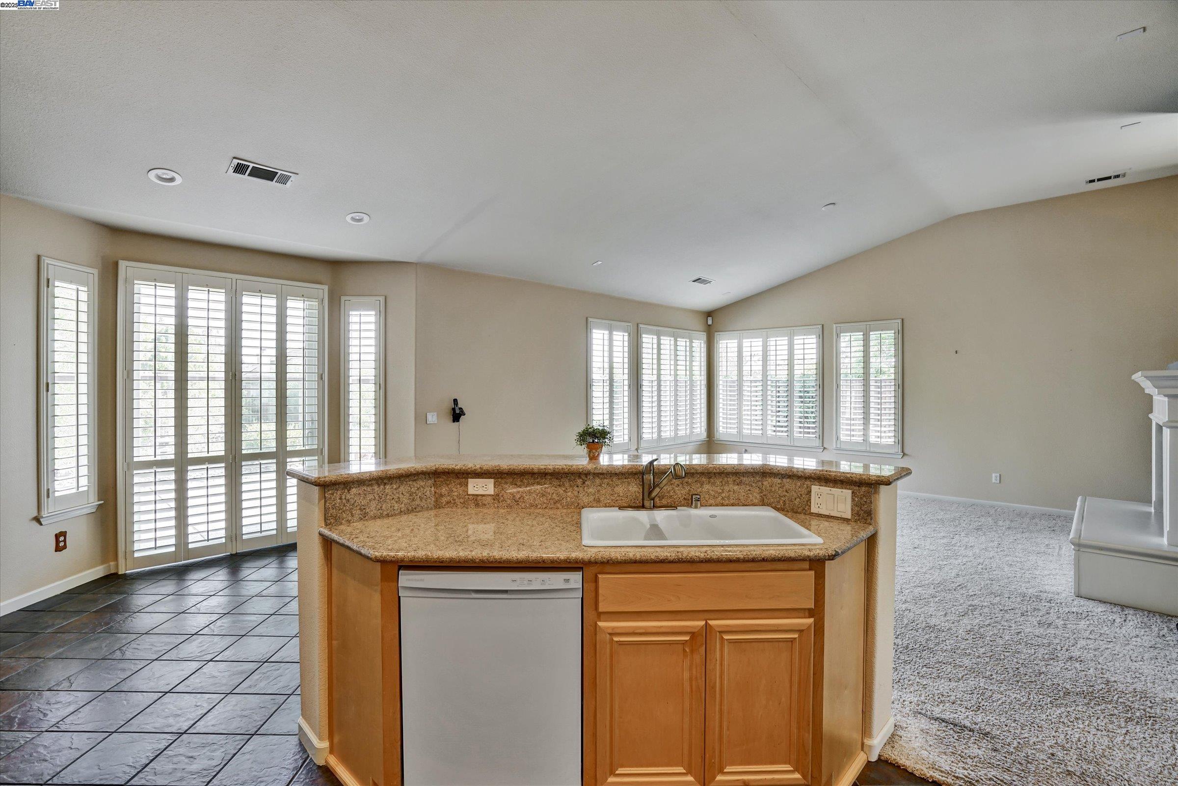 947 Autumn Oak Circle