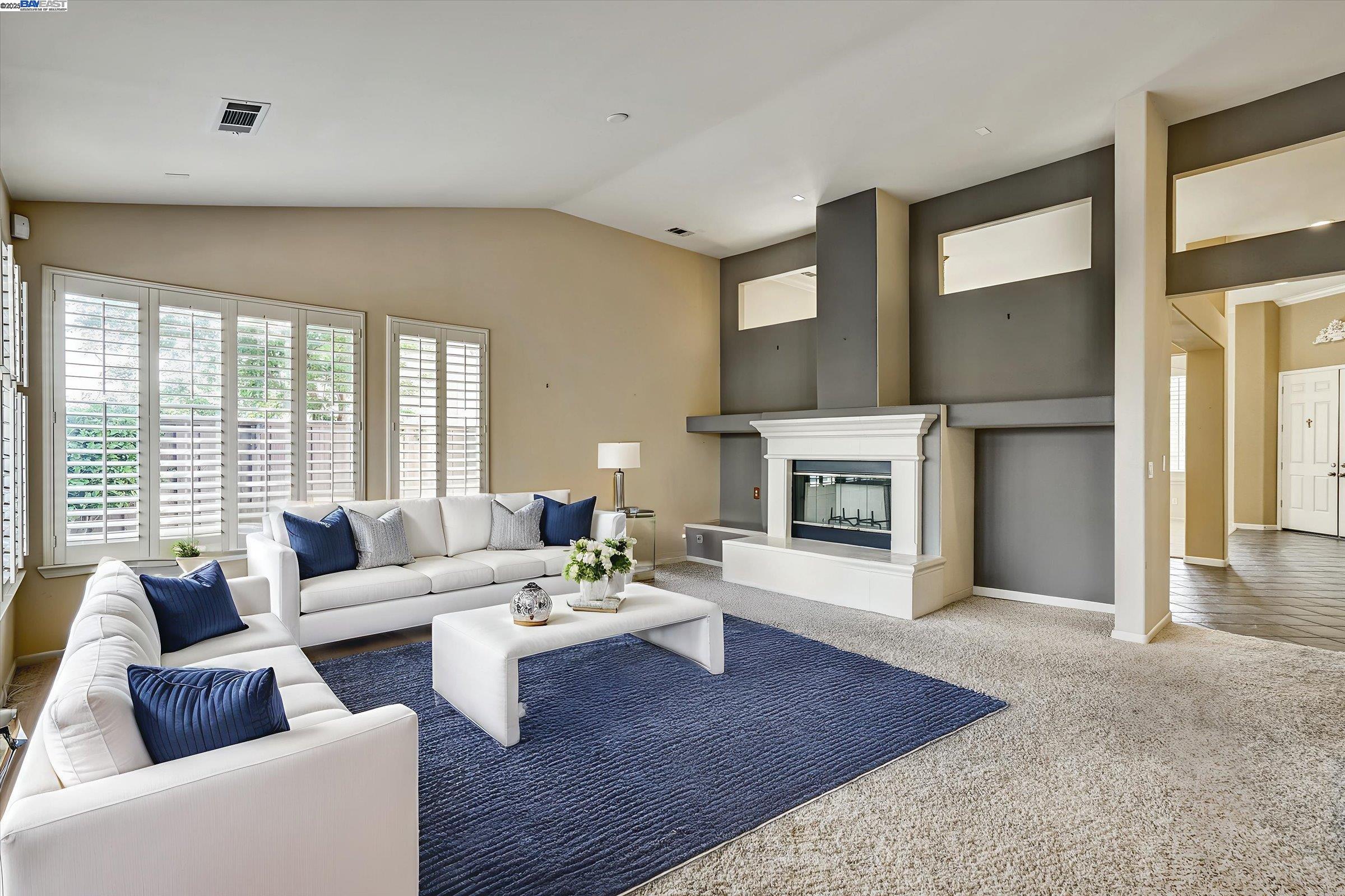 947 Autumn Oak Circle