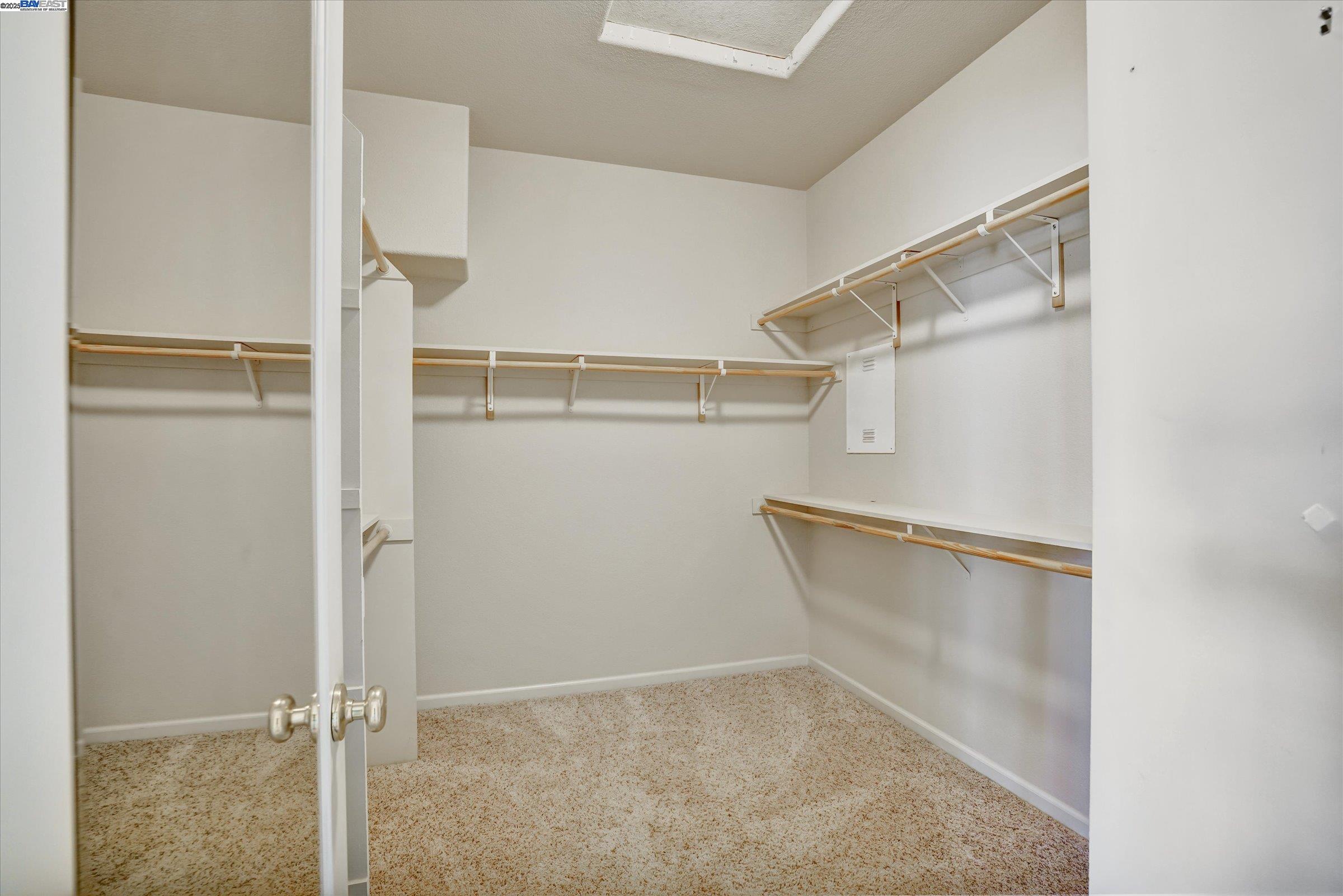 947 Autumn Oak Circle