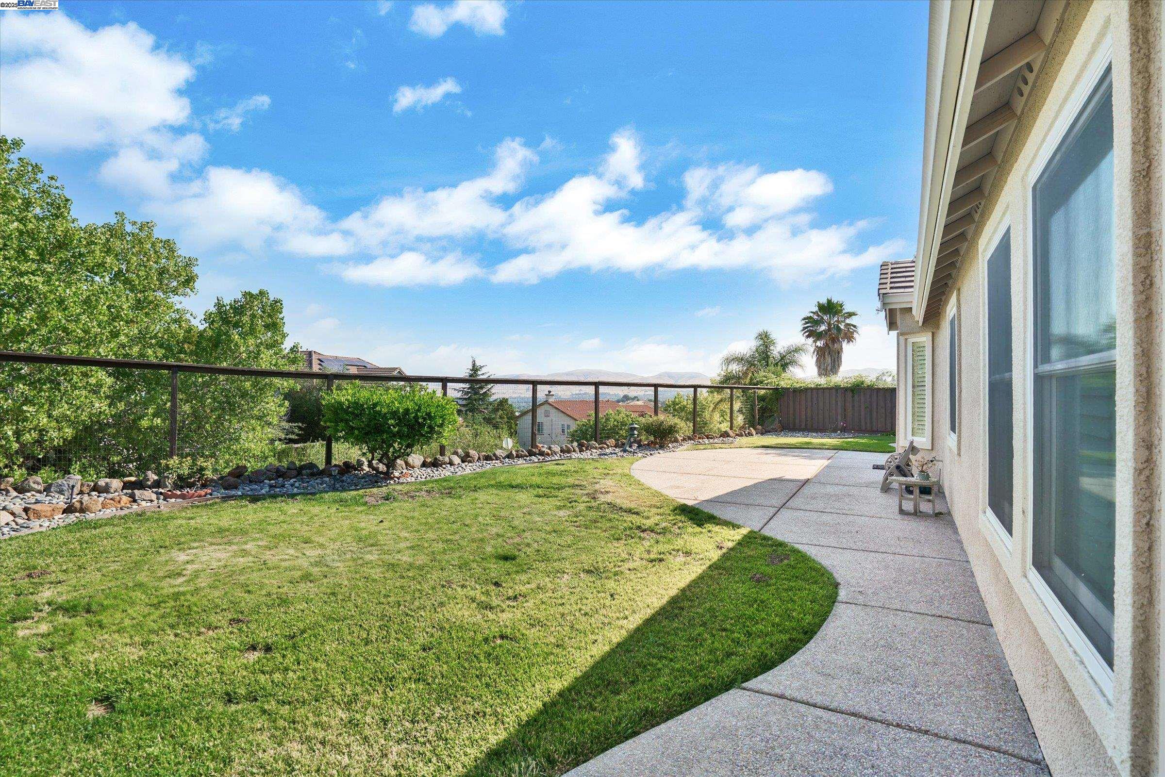 947 Autumn Oak Circle