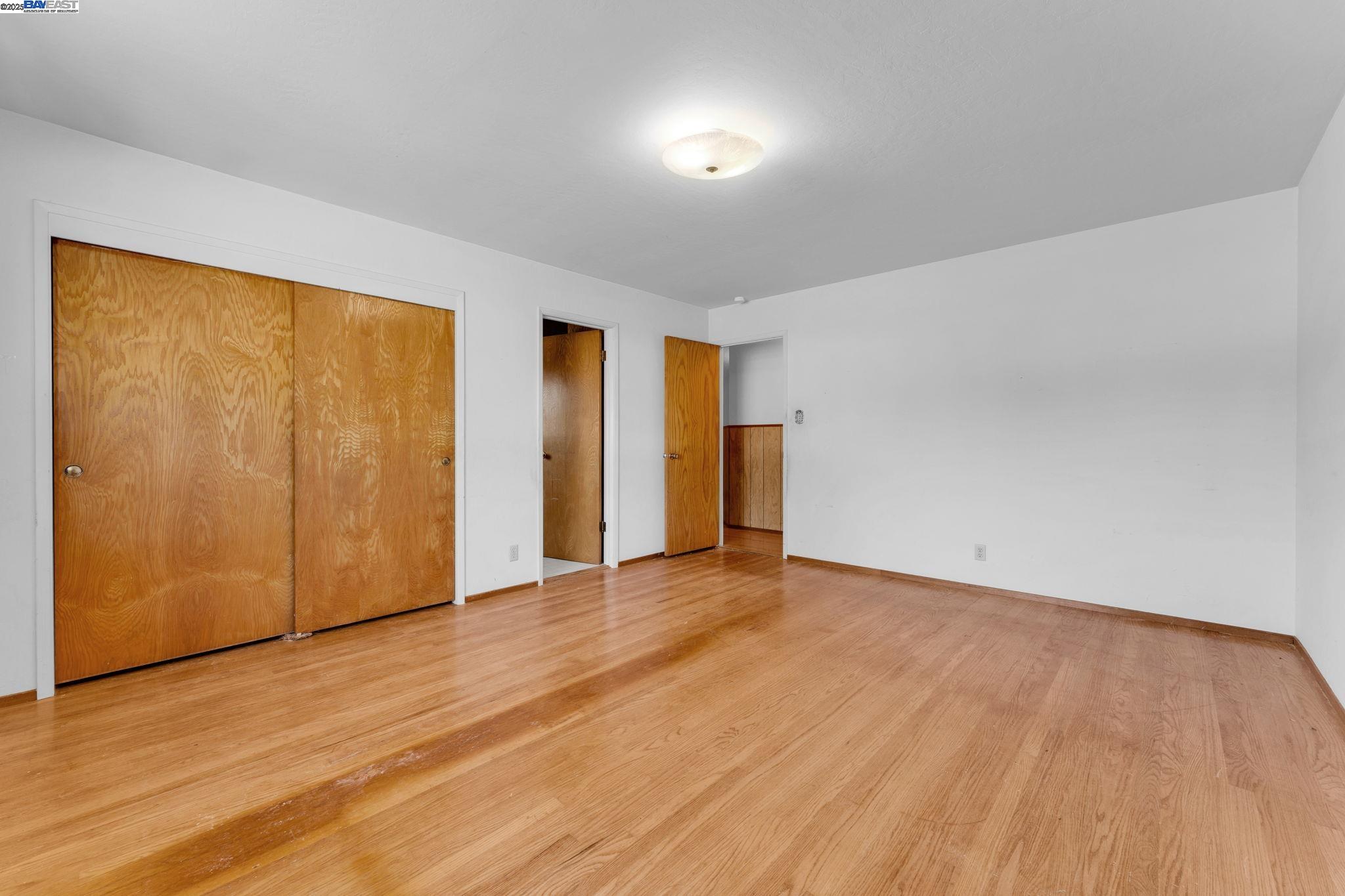 18545 Doris Ct