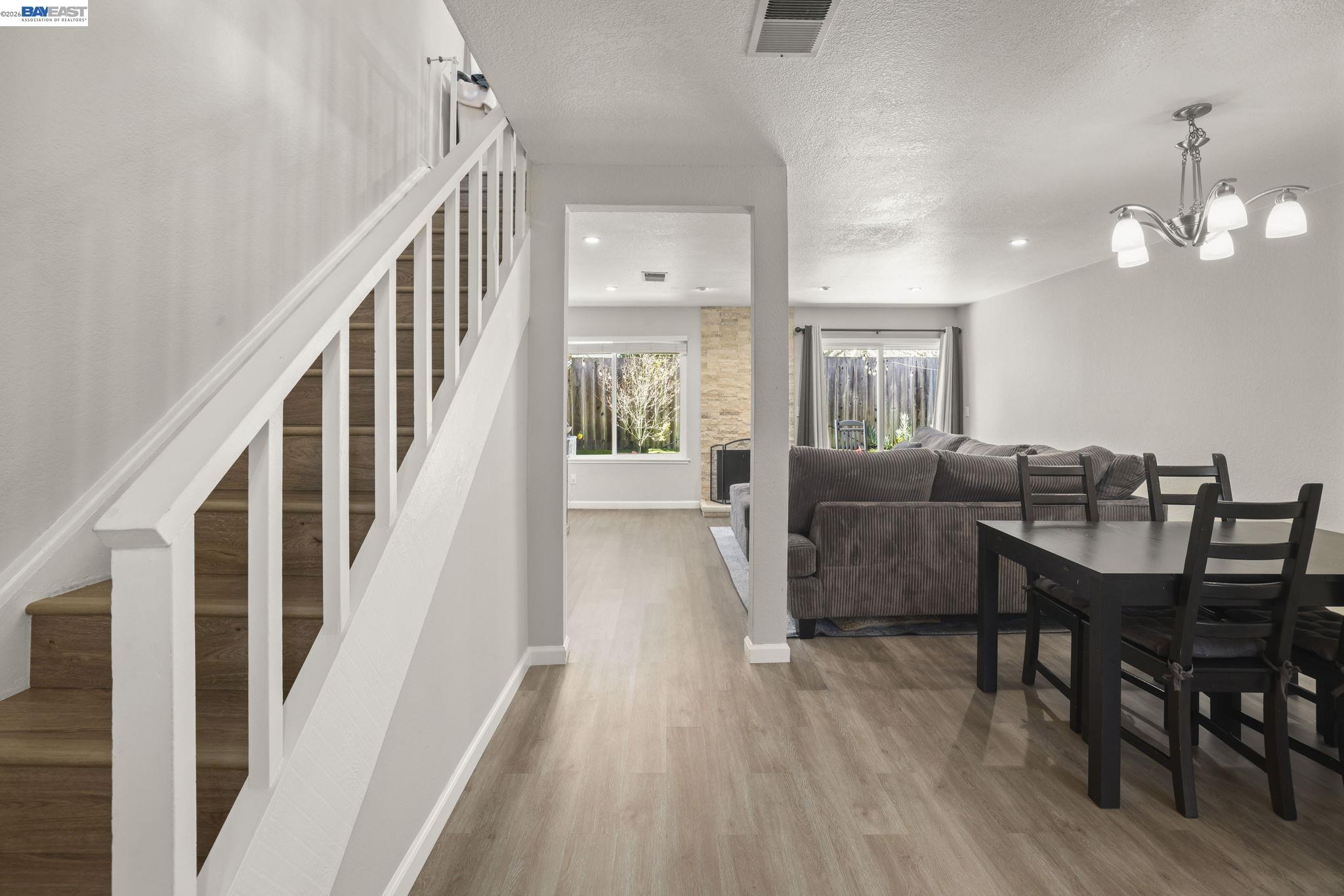 7584 Silvertree Ln # 13