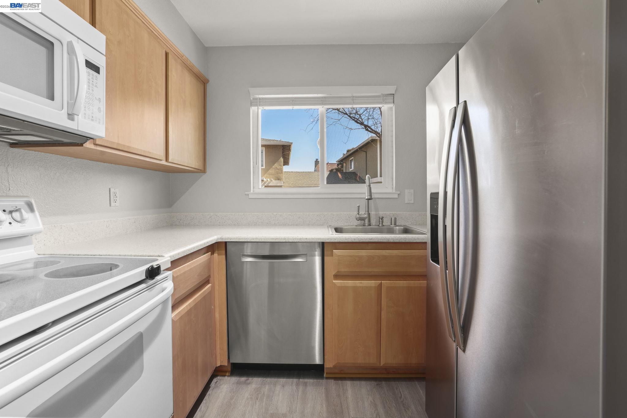 7584 Silvertree Ln # 13