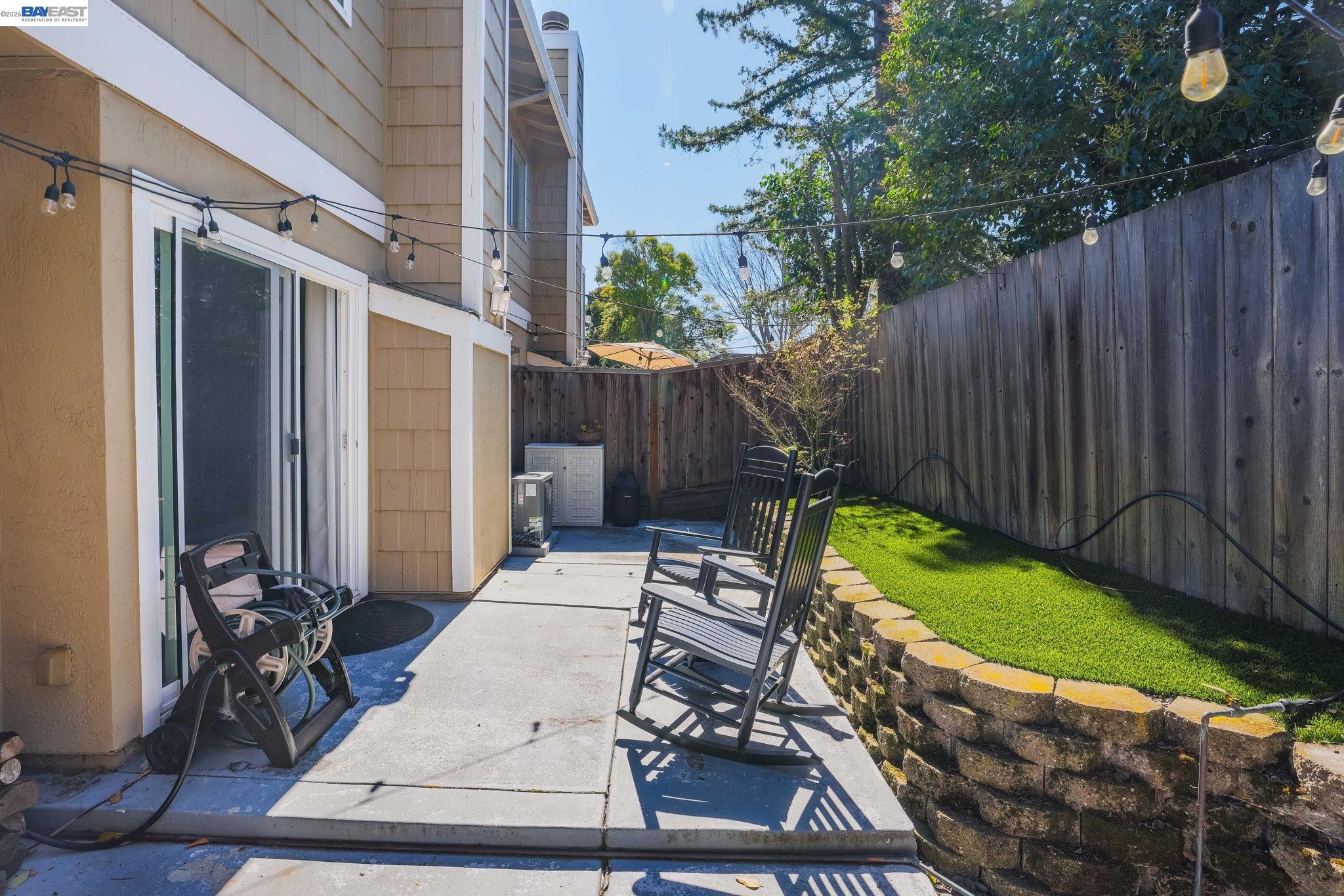 7584 Silvertree Ln # 13