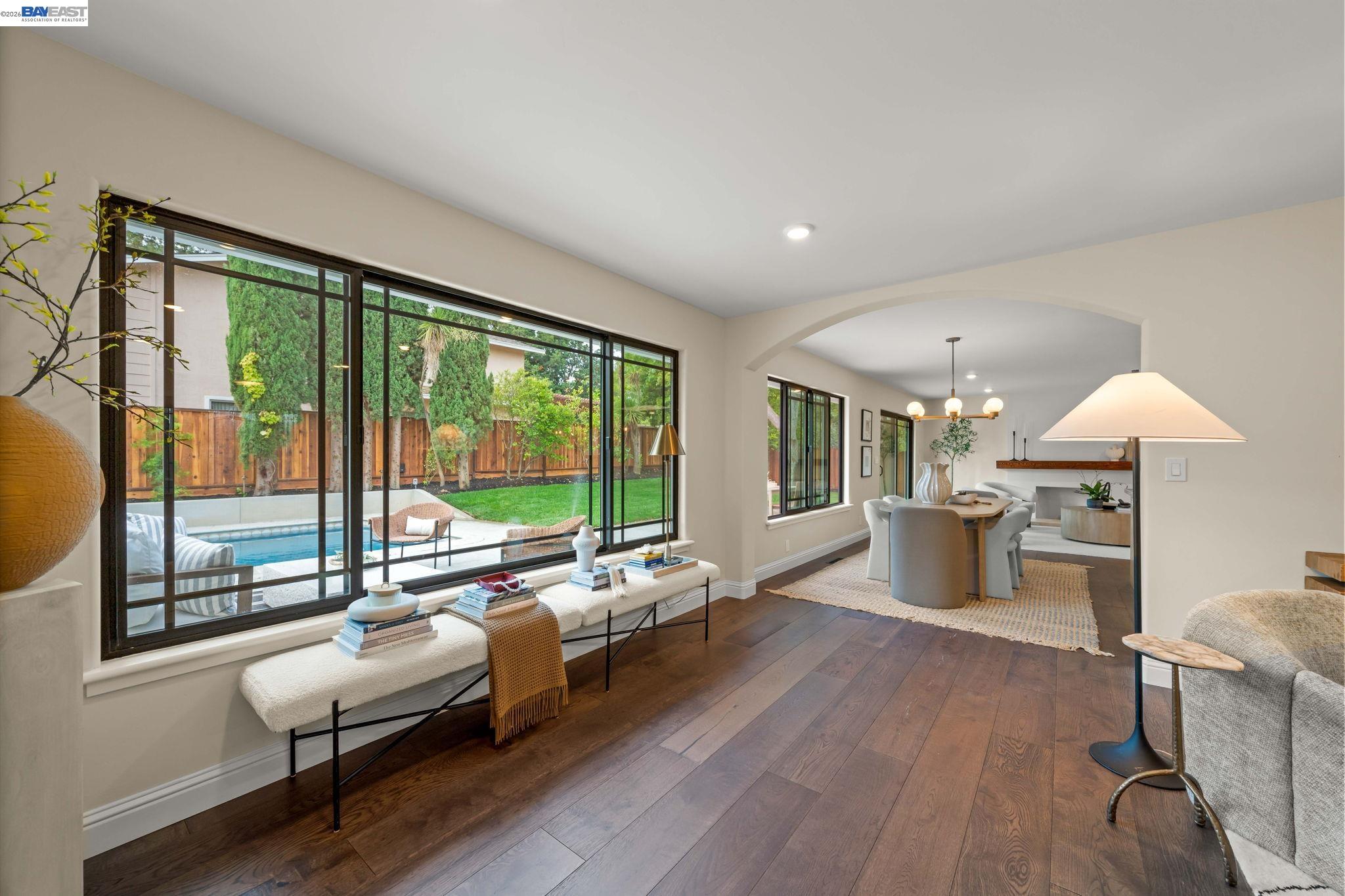 2883 Bowling Green Dr