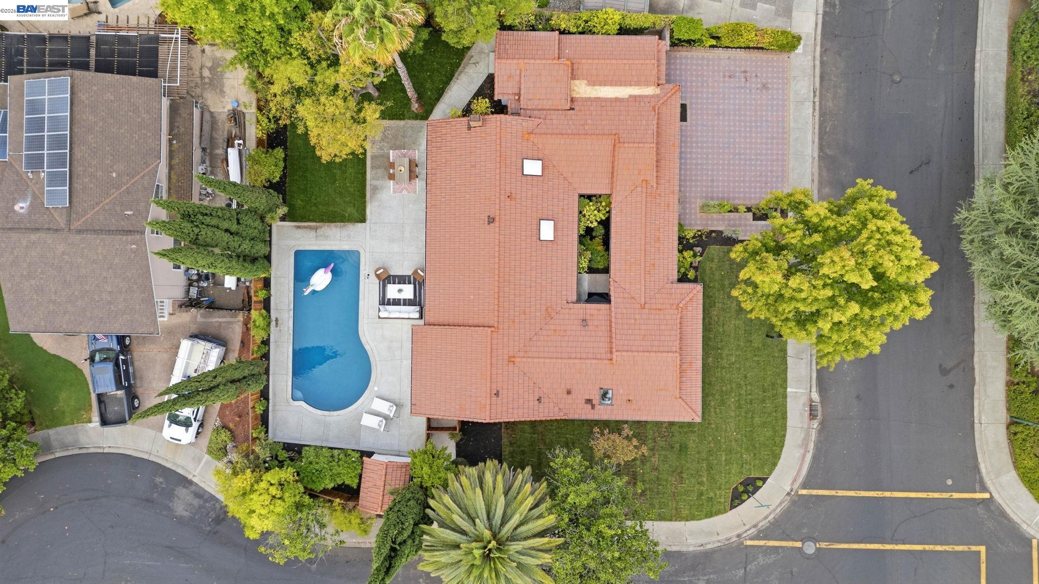2883 Bowling Green Dr