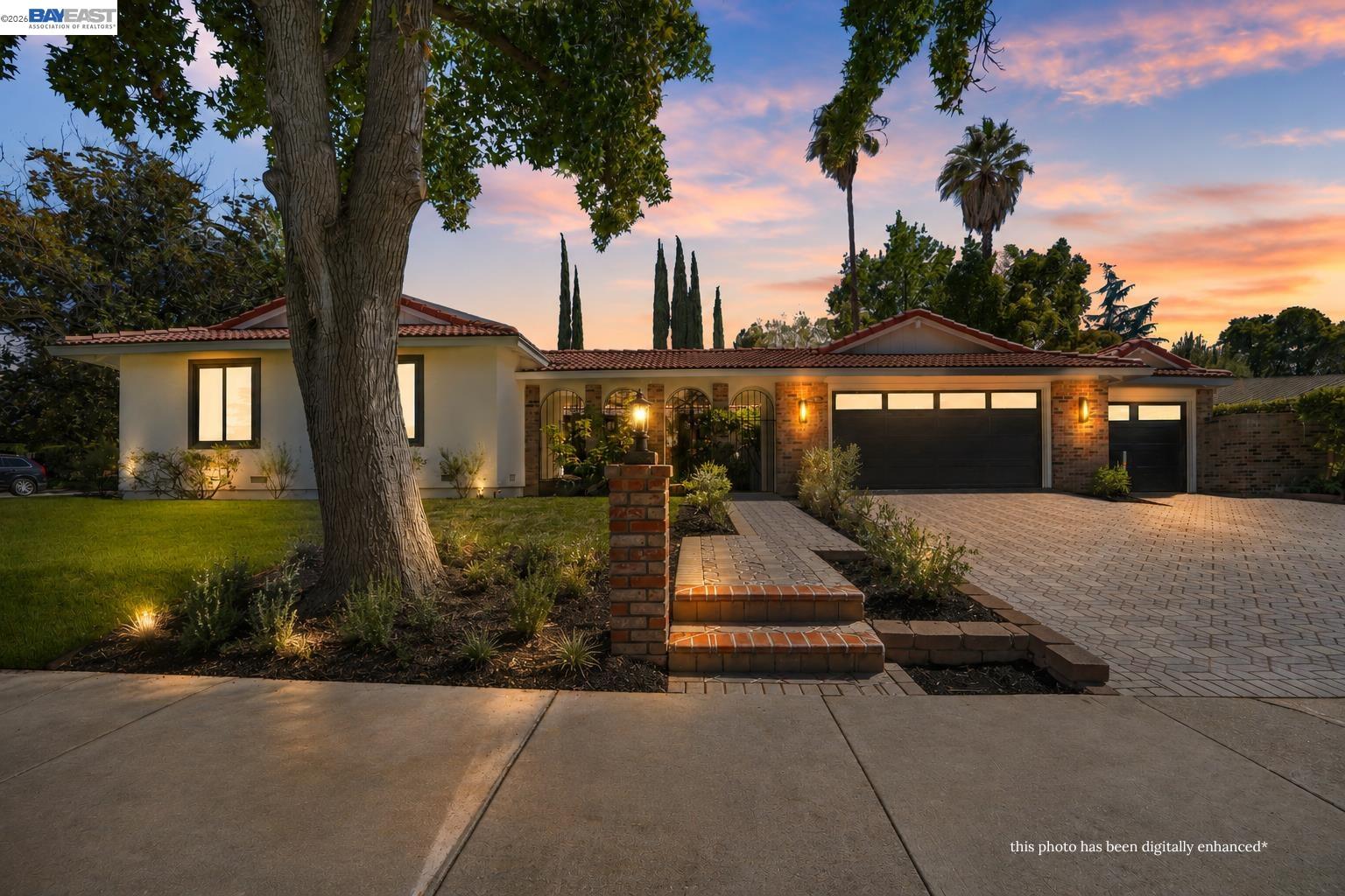 2883 Bowling Green Dr