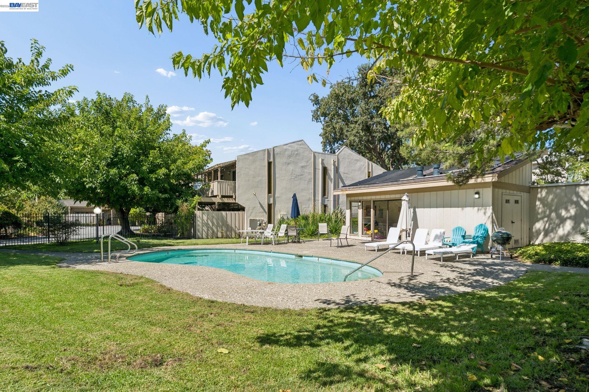 2650 Jones Rd # 7