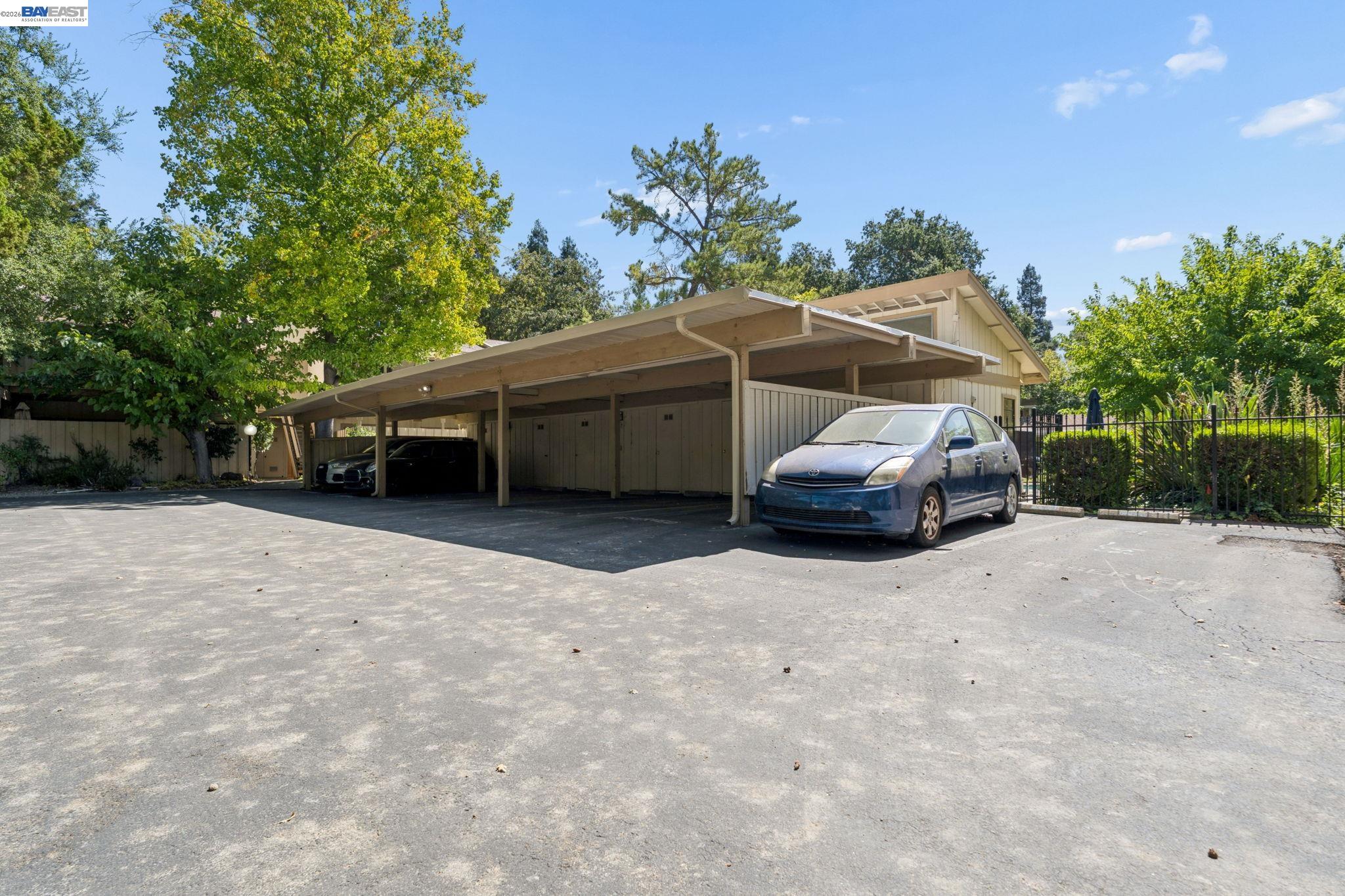 2650 Jones Rd # 7