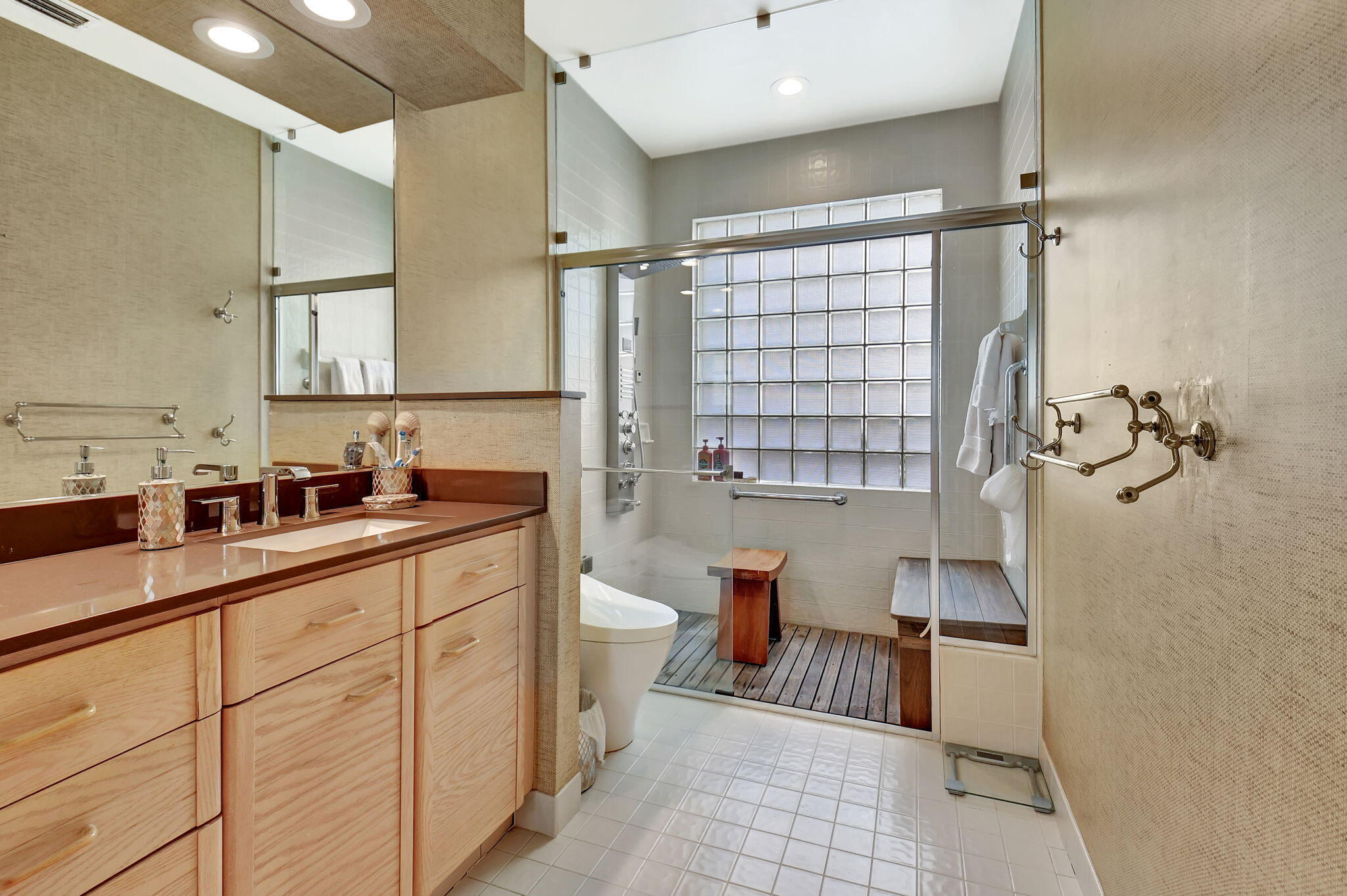 2462 NW 66th Drive