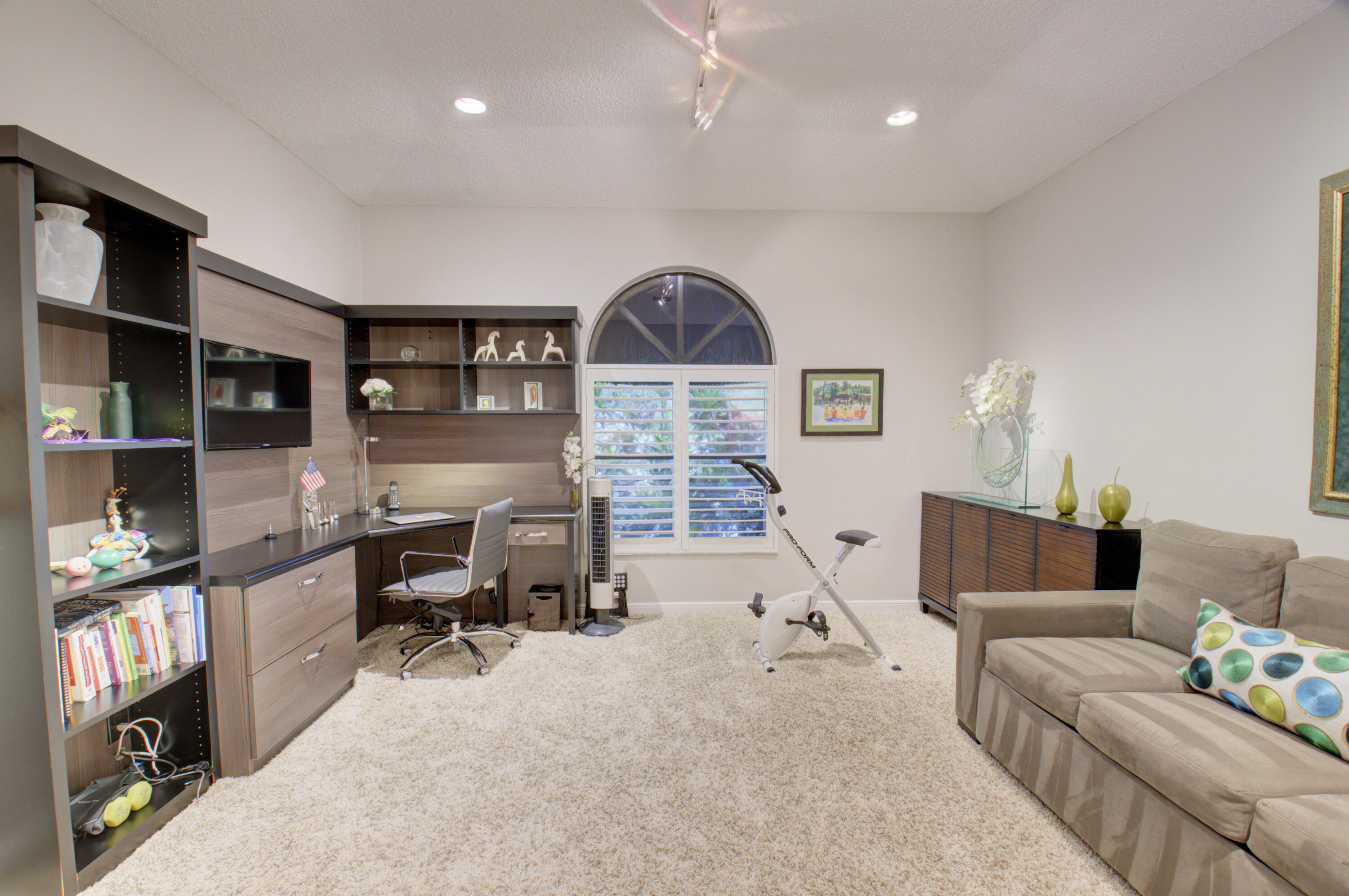 2106 NW 60th Circle