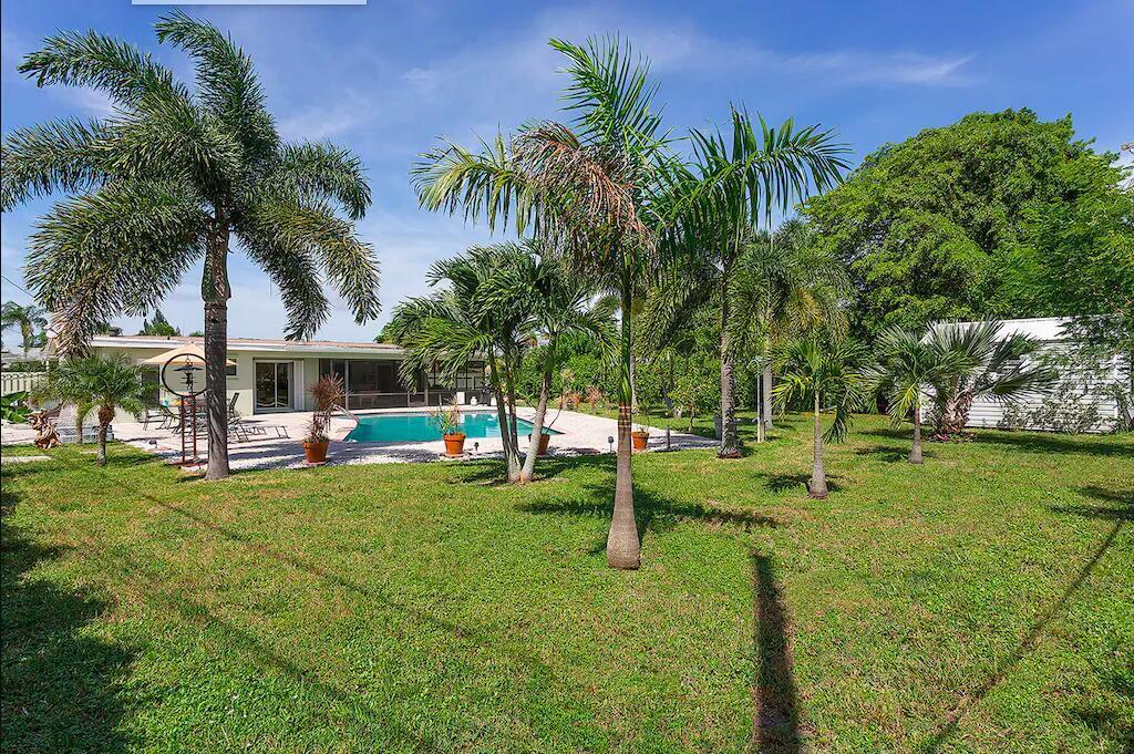 272 NW 45th Street