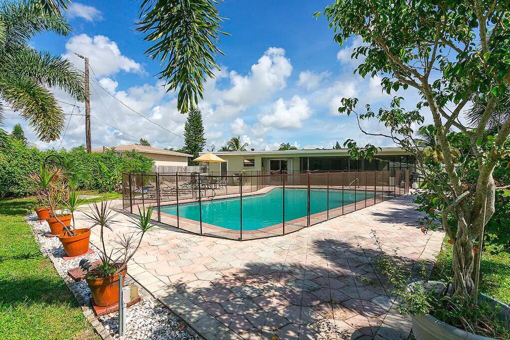 272 NW 45th Street