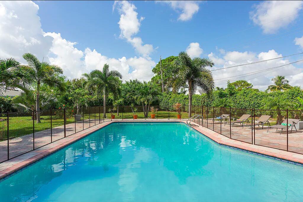272 NW 45th Street
