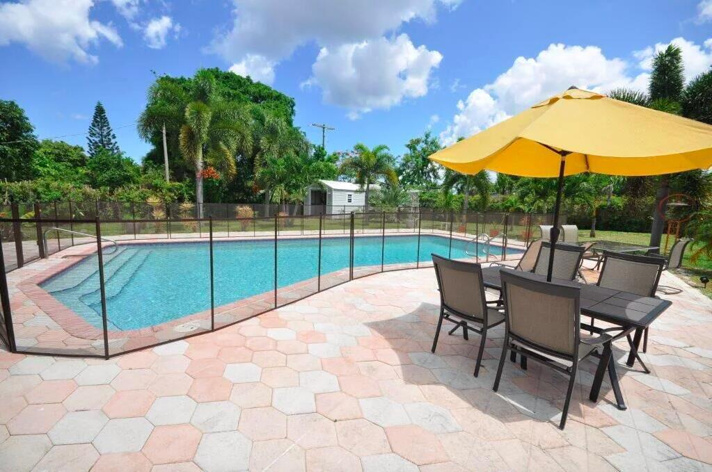 272 NW 45th Street