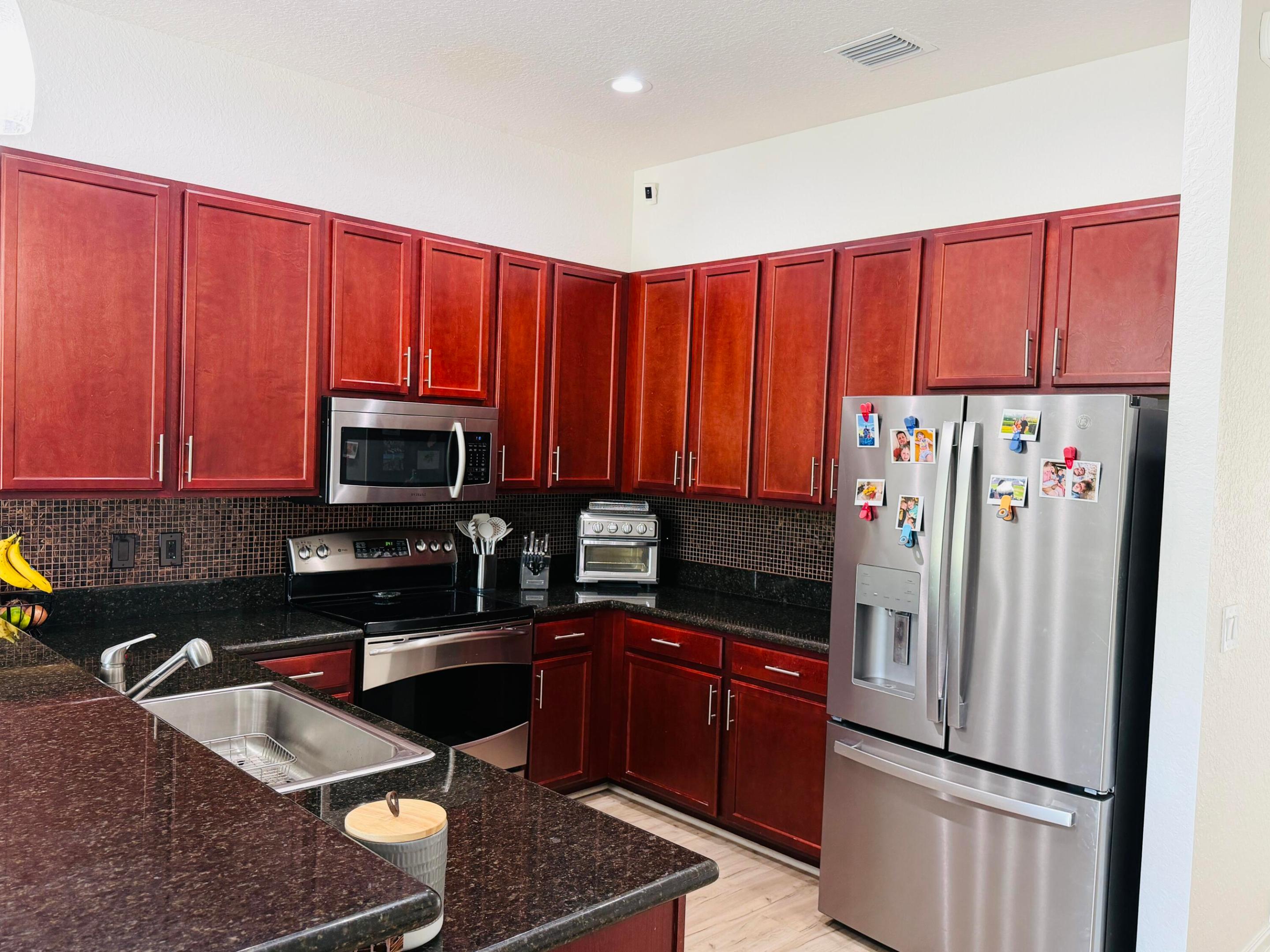 8469 Calabria Lakes Drive