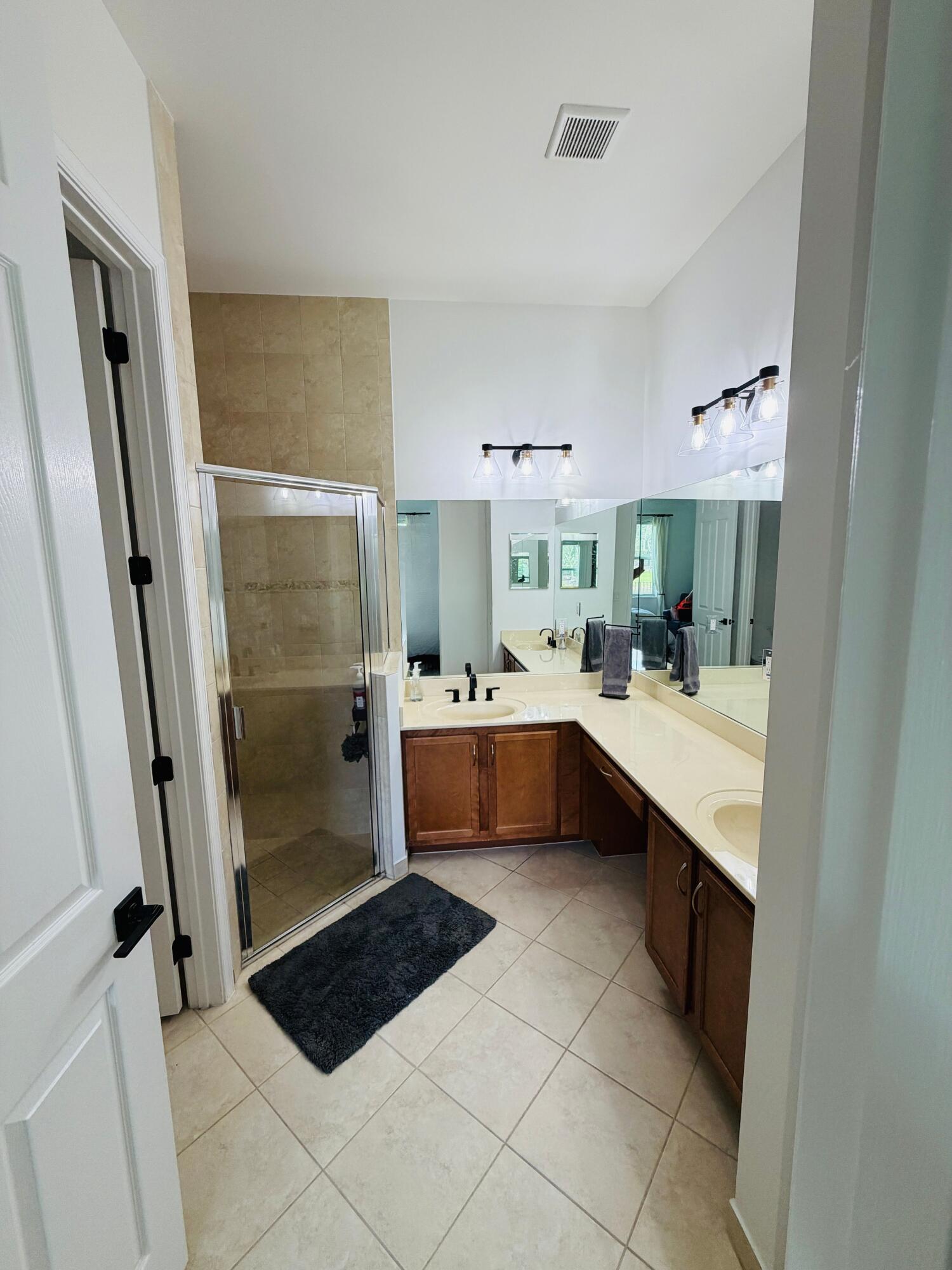 8469 Calabria Lakes Drive