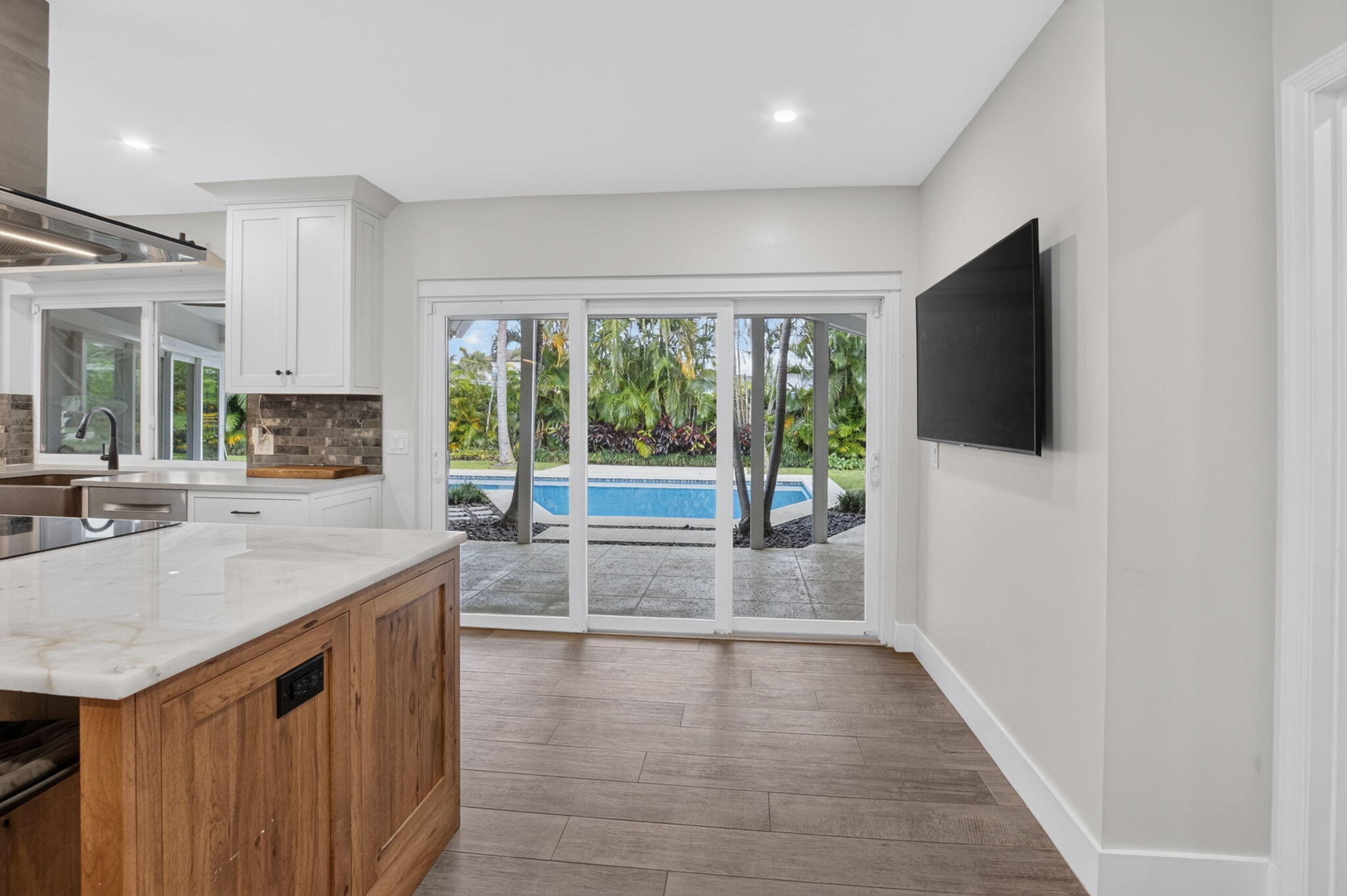 2006 NW 3rd Avenue