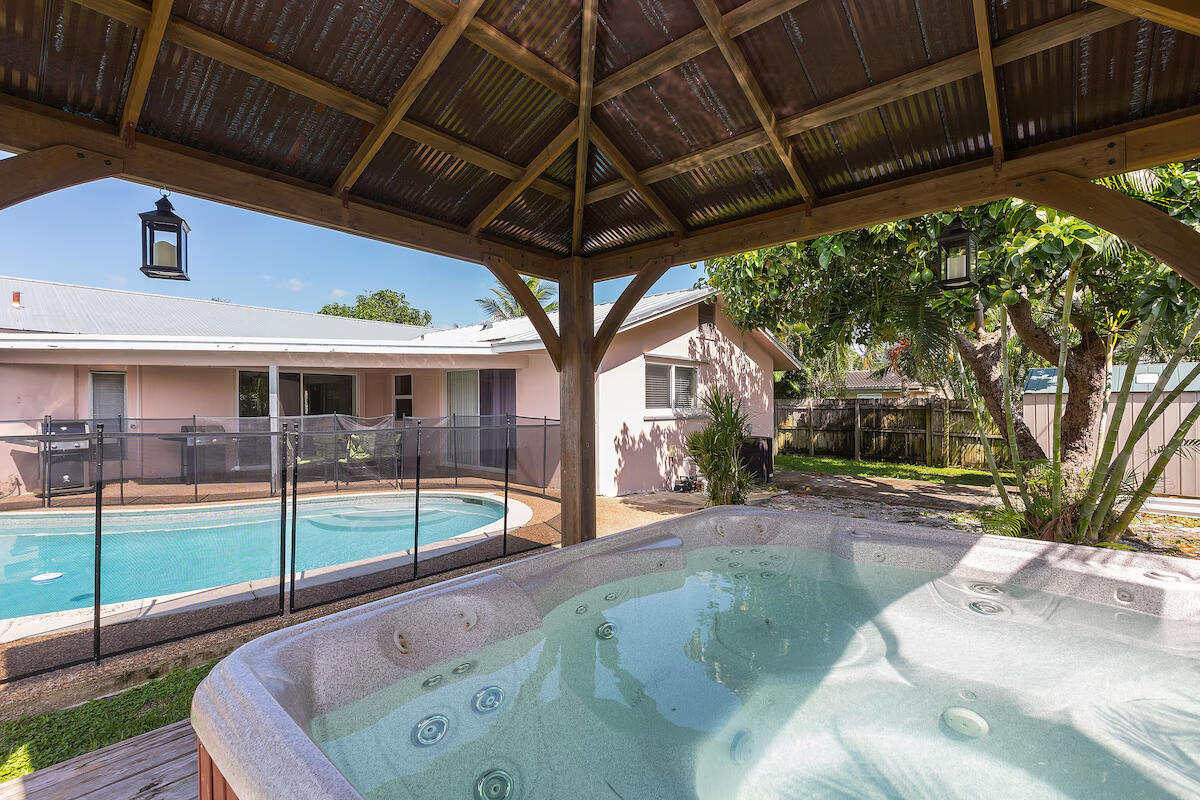 4348 NW 2nd Terrace
