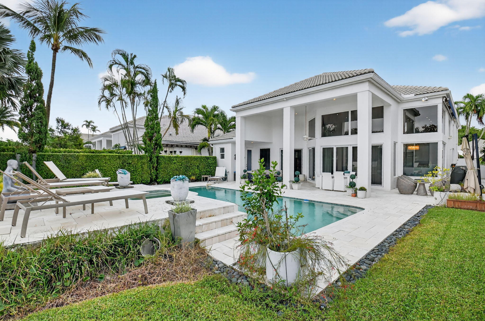 2563 NW 63rd Street