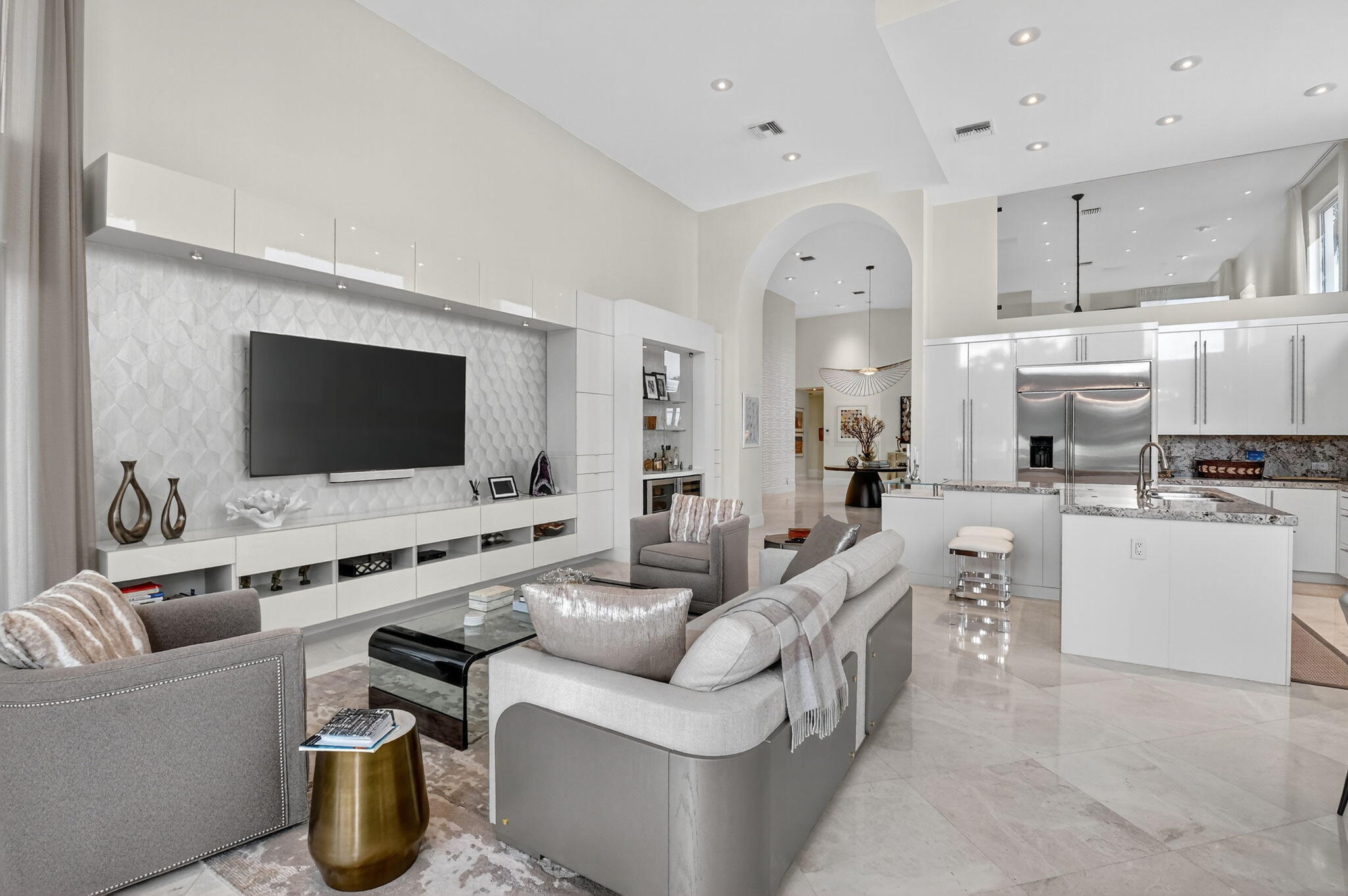 2563 NW 63rd Street