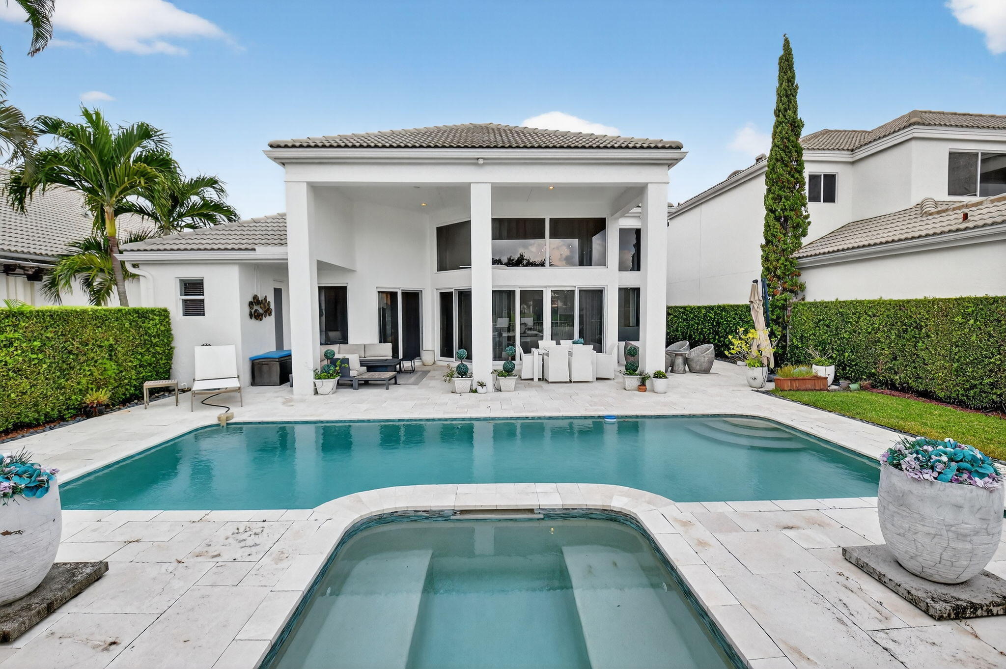 2563 NW 63rd Street