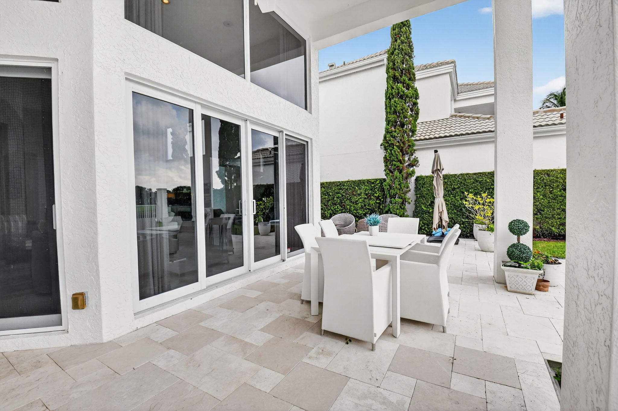 2563 NW 63rd Street