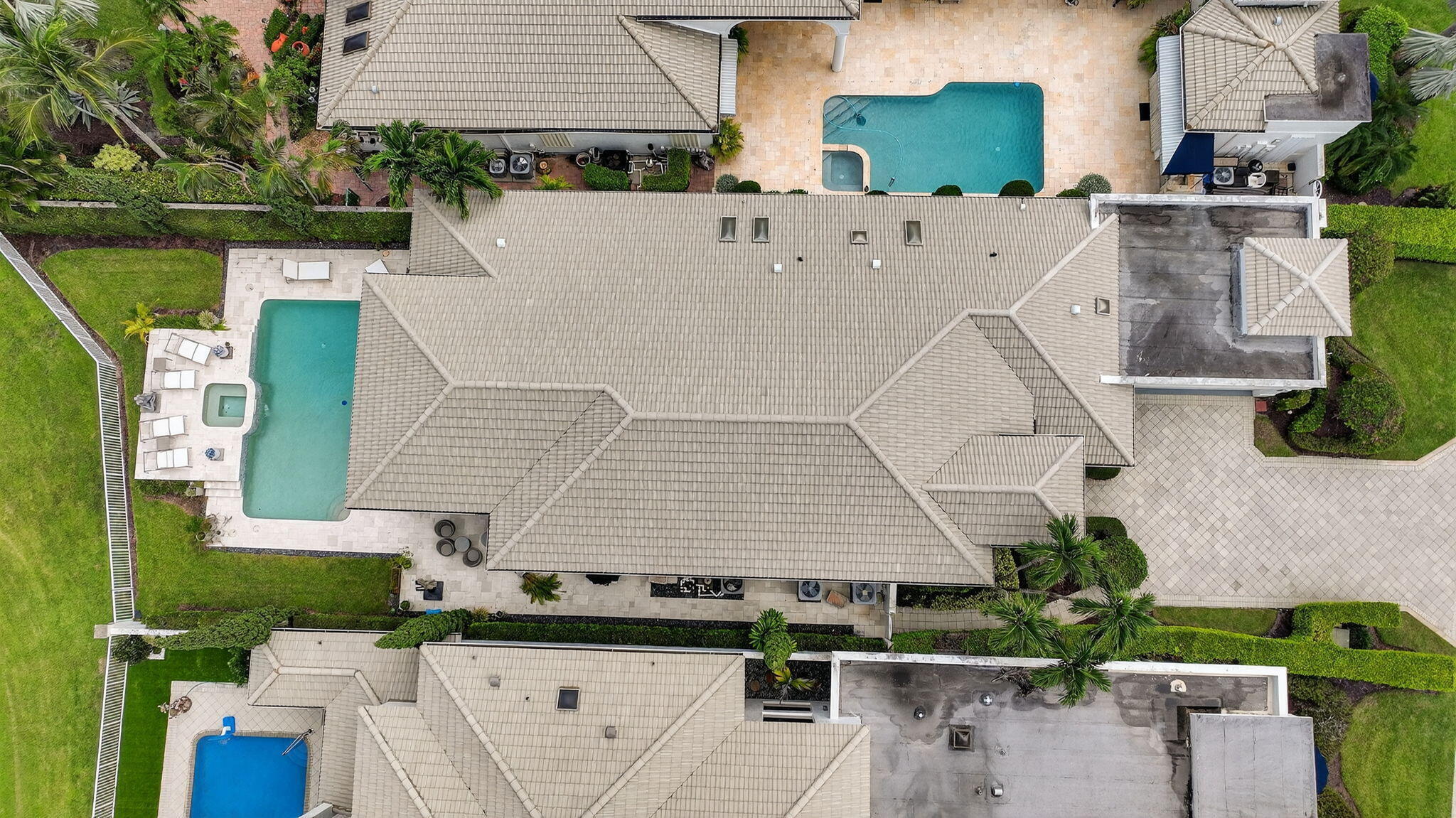 2563 NW 63rd Street