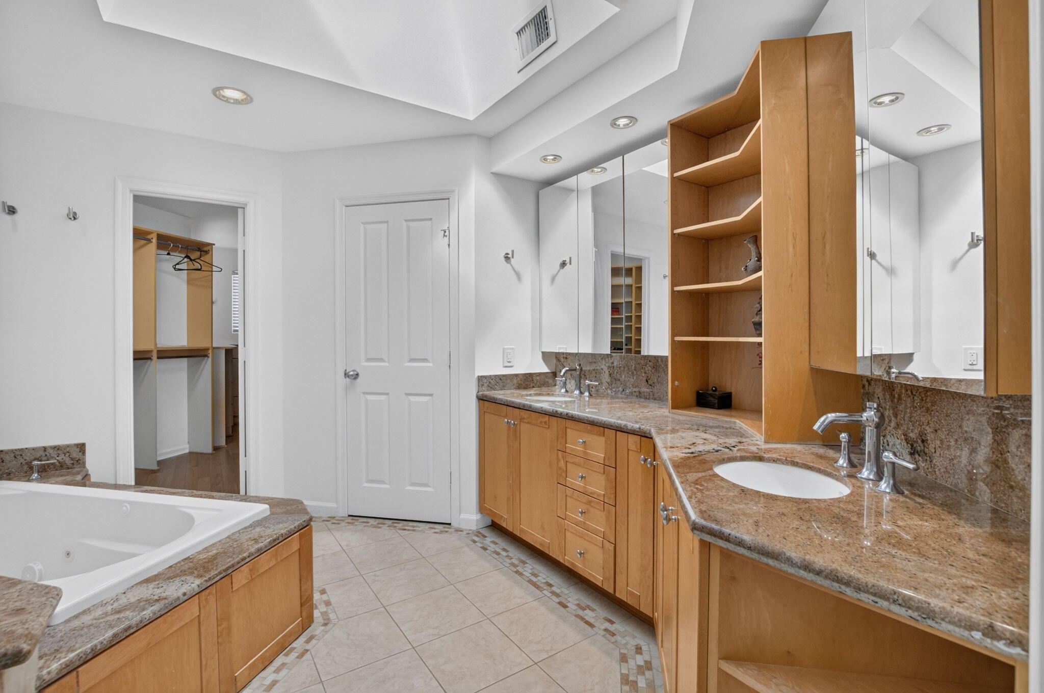 5338 NW 26th Circle