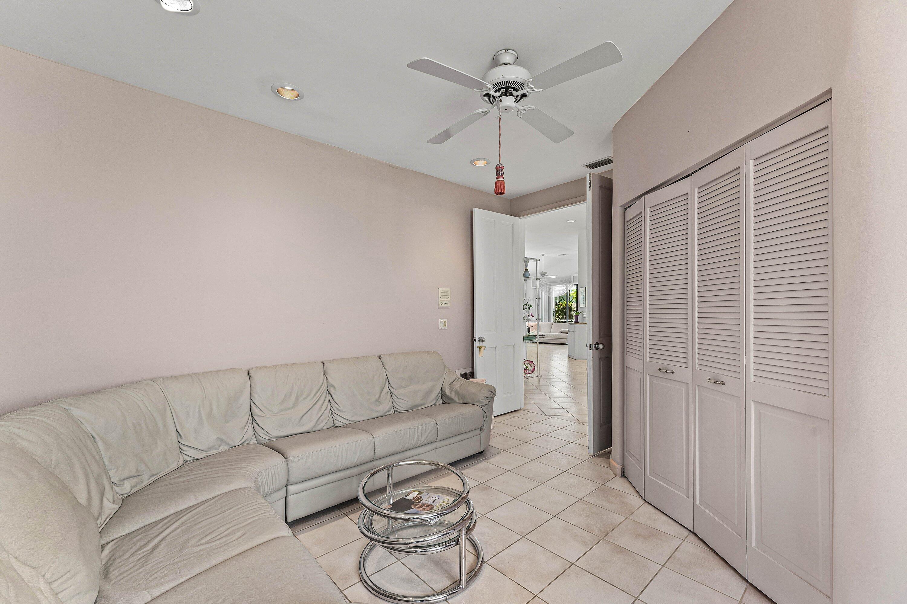 5195 NW 25th Way
