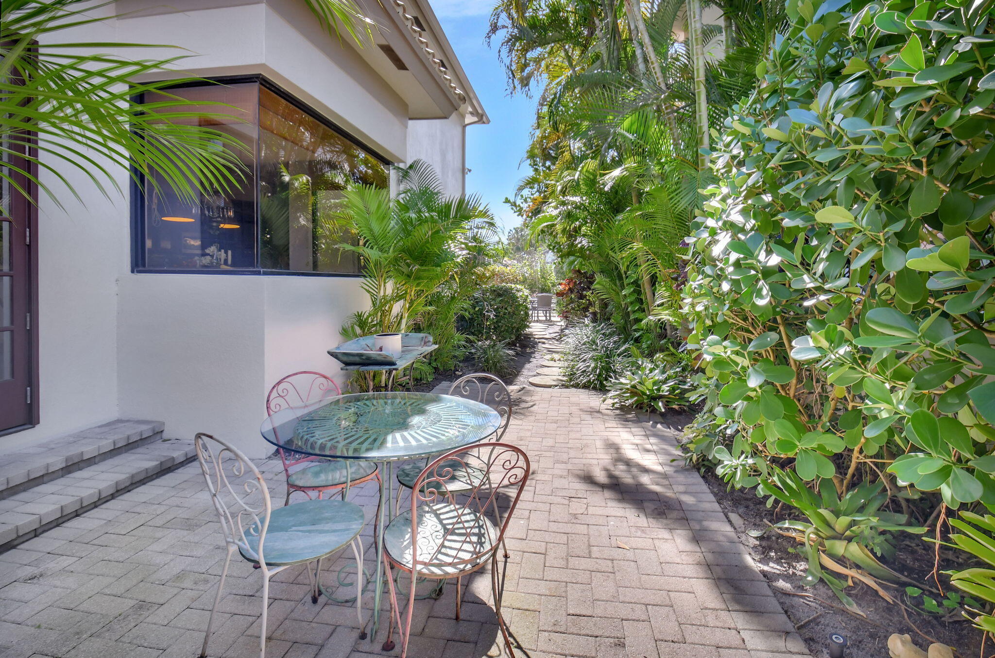 2286 NW 60th Street