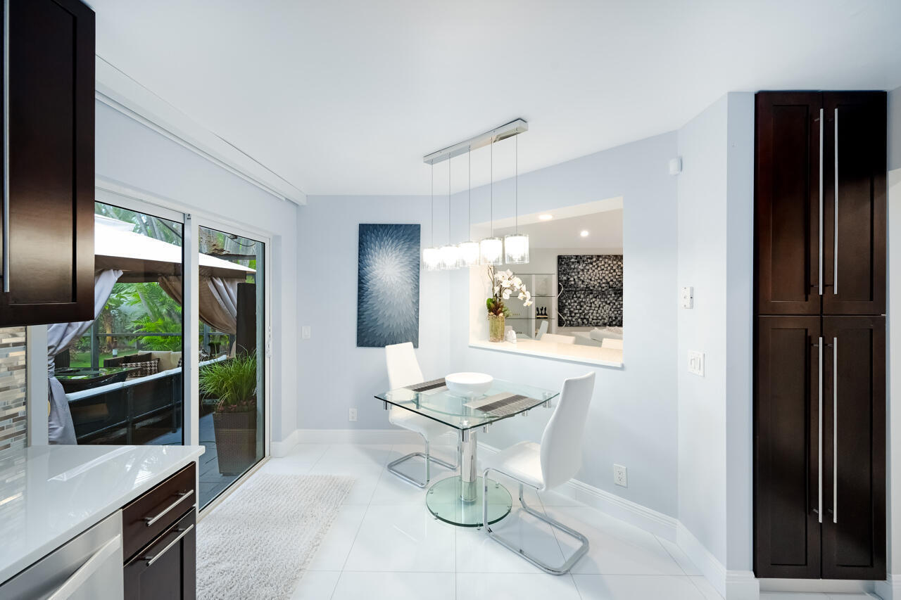 2081 NW 52ND Street