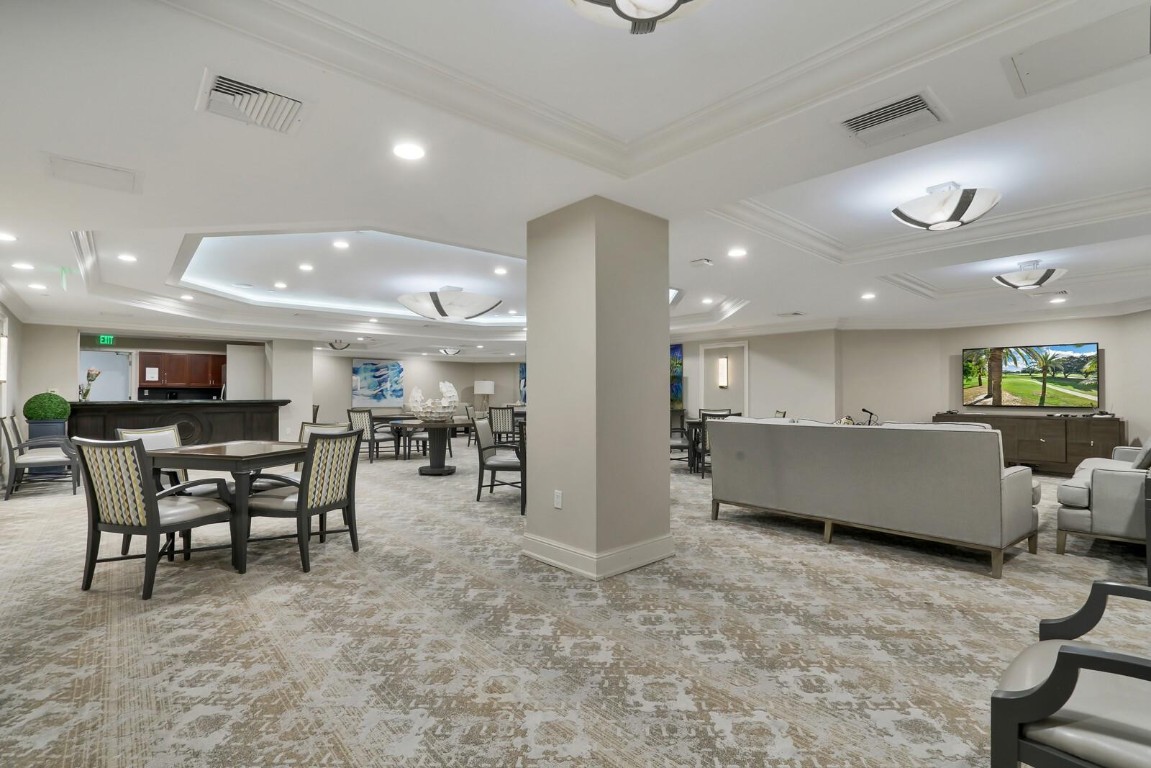 550 SE Mizner Blvd B209