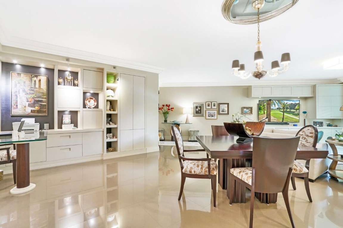 550 SE Mizner Blvd B209