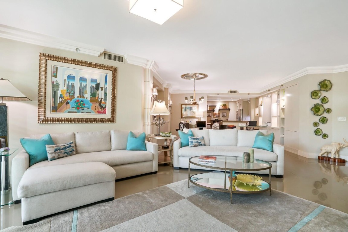 550 SE Mizner Blvd B209