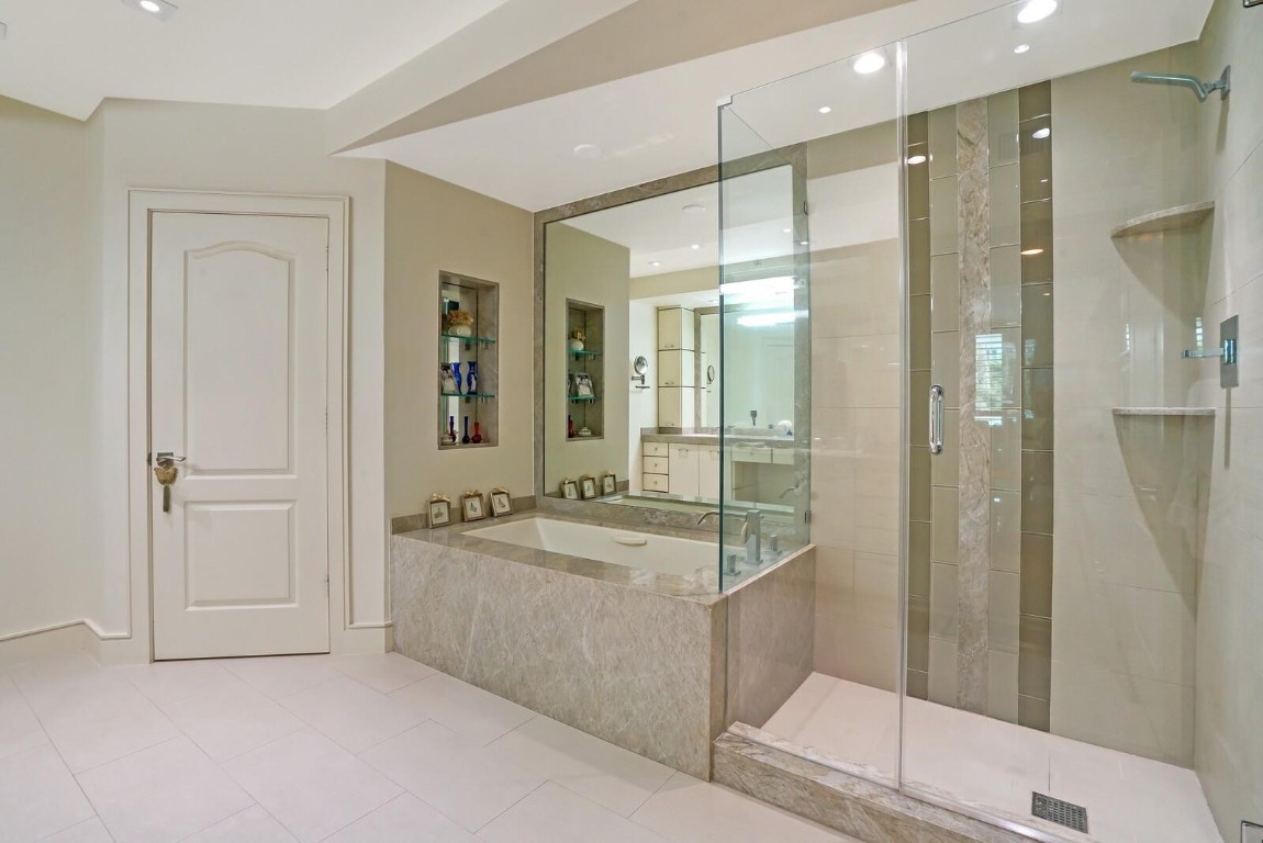 550 SE Mizner Blvd B209