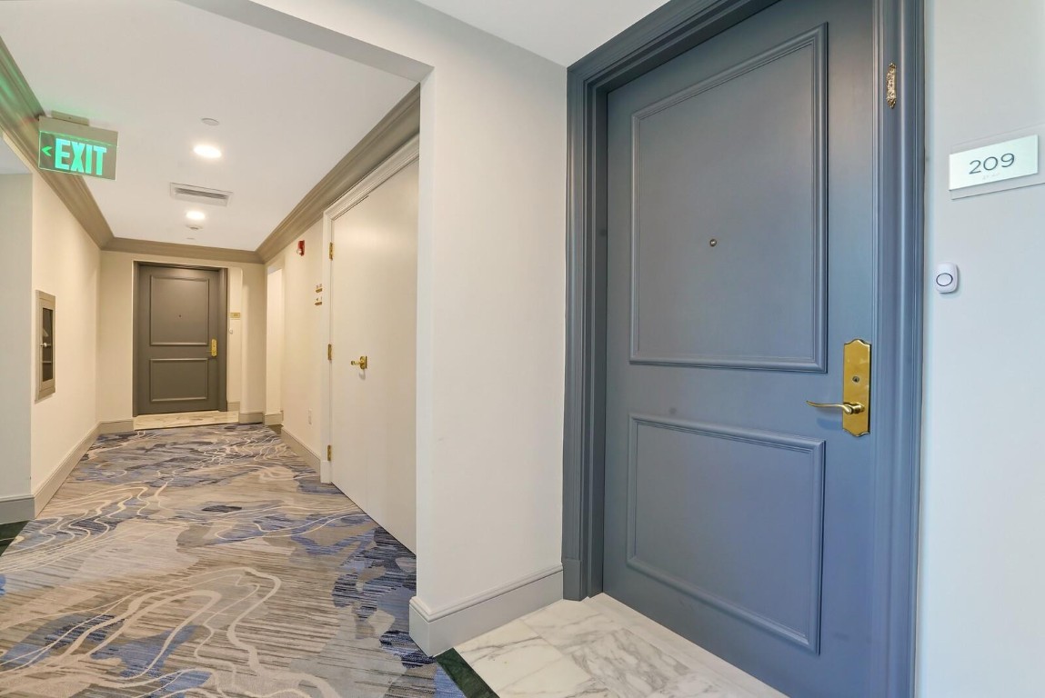 550 SE Mizner Blvd B209