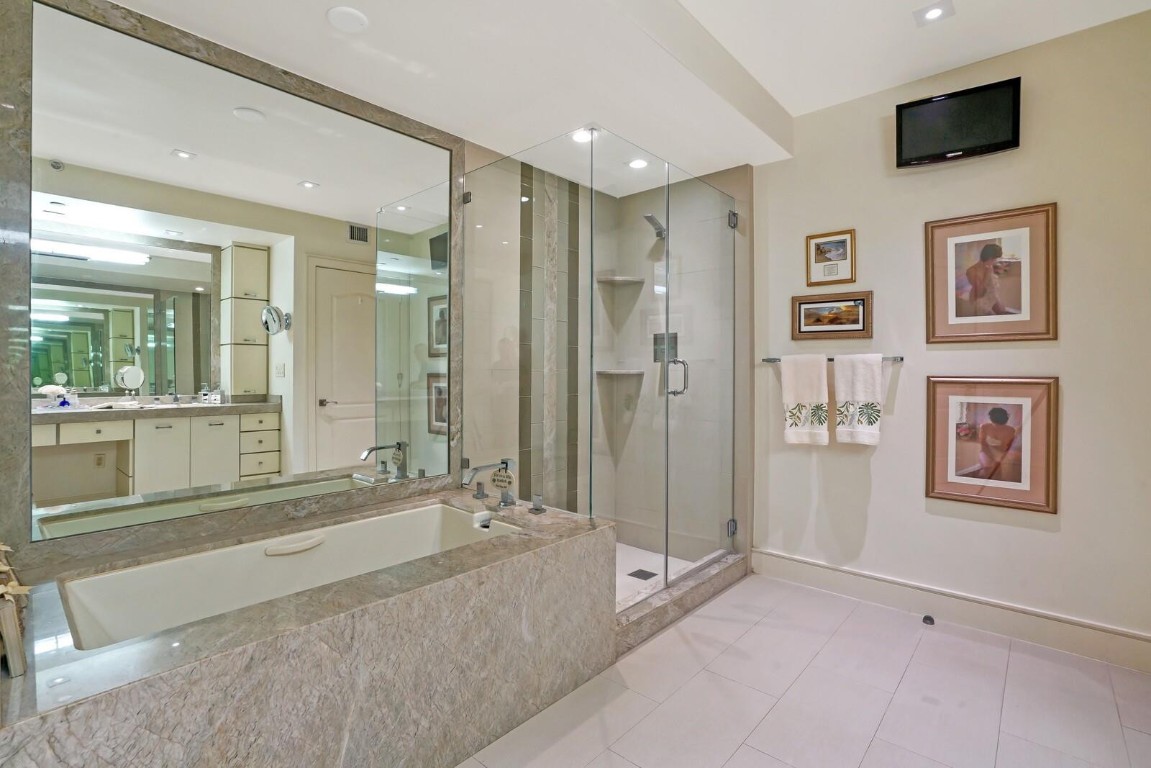 550 SE Mizner Blvd B209