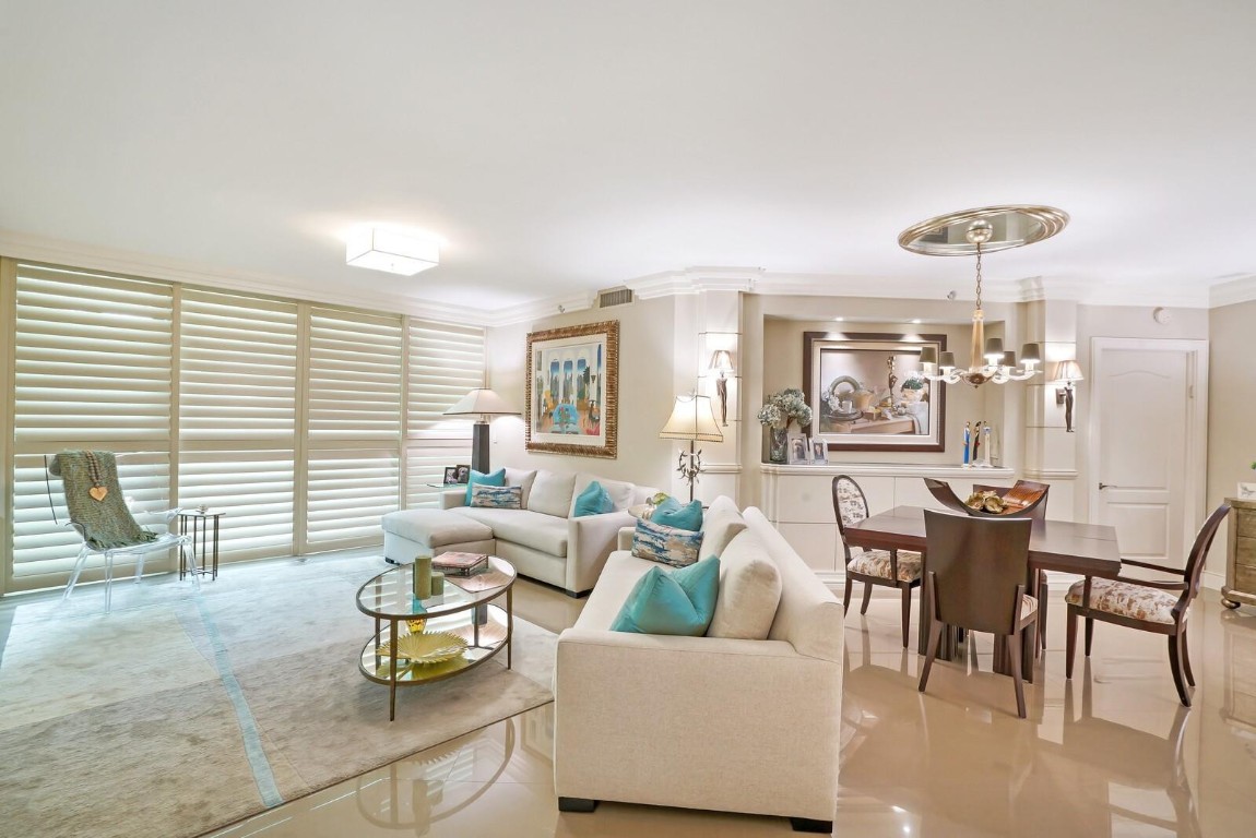 550 SE Mizner Blvd B209