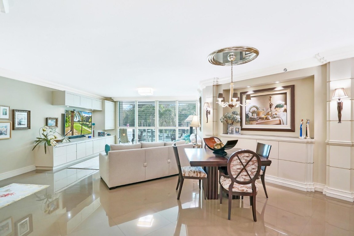 550 SE Mizner Blvd B209