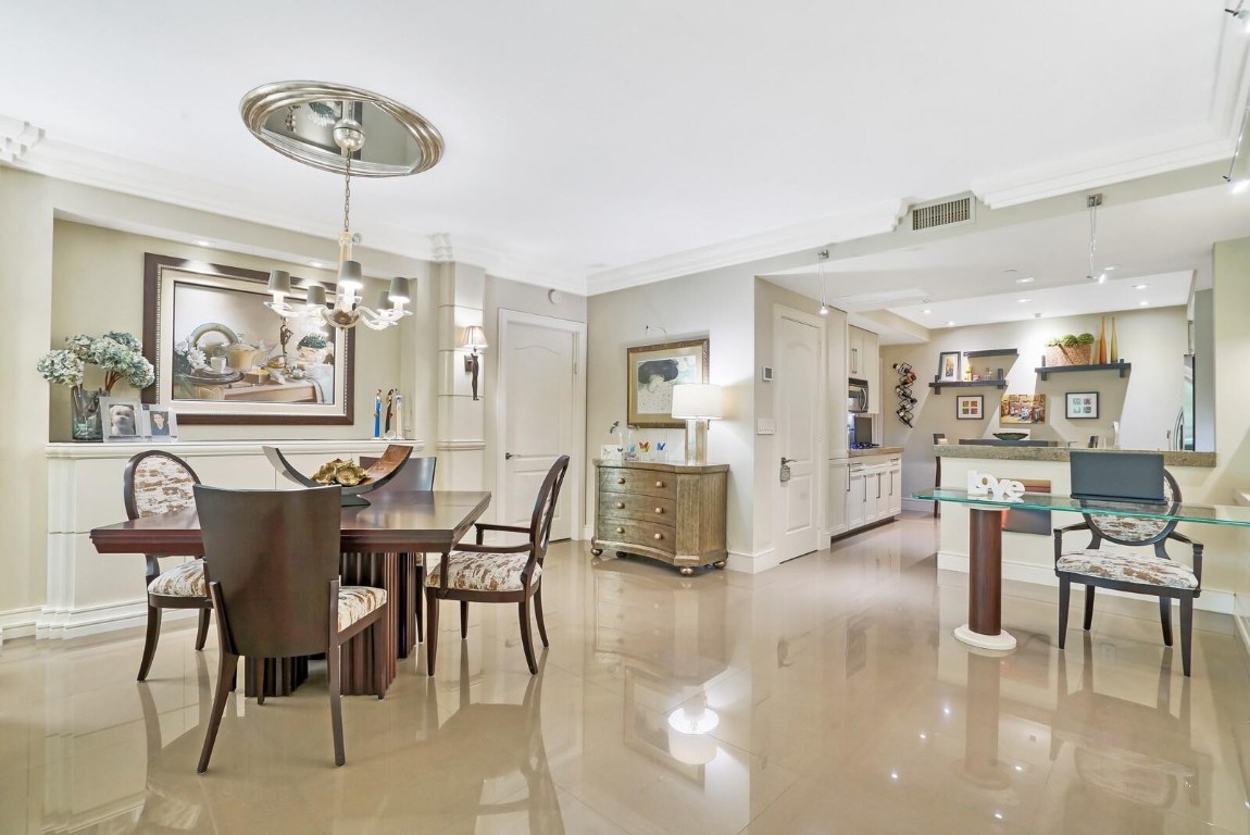 550 SE Mizner Blvd B209