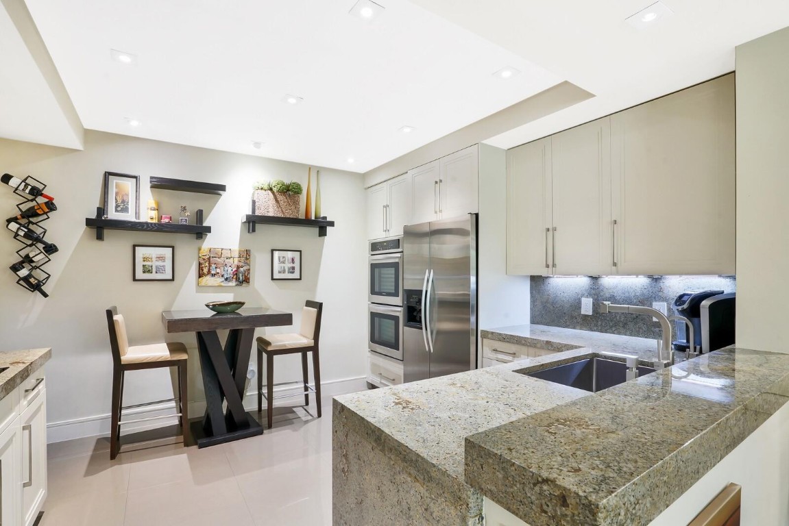 550 SE Mizner Blvd B209