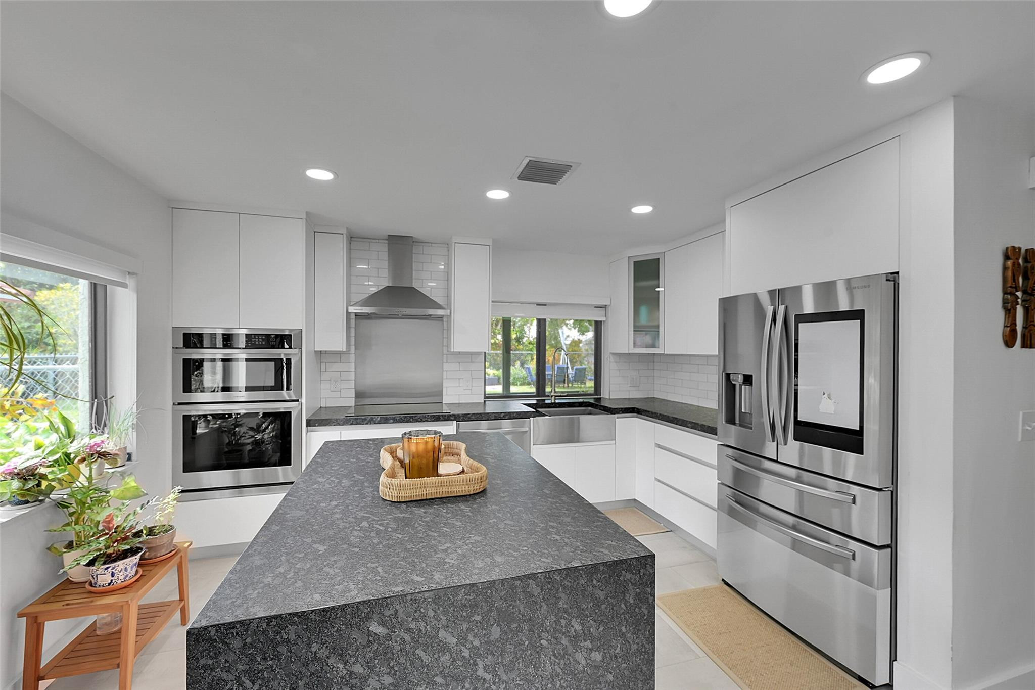 2161 NW 40th Avenue