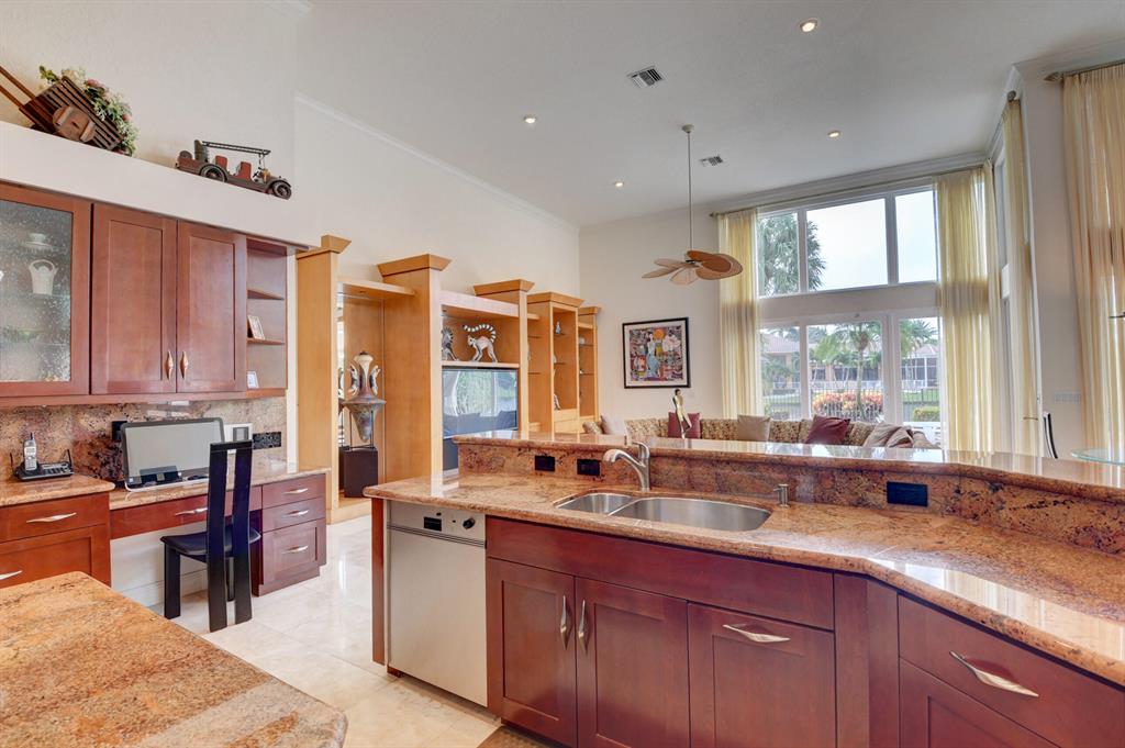 2572 NW 64th Boulevard