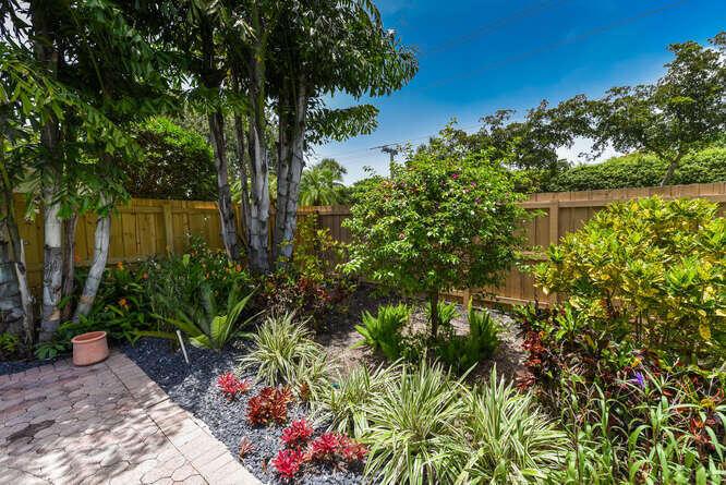 6685 NW 24th Terrace