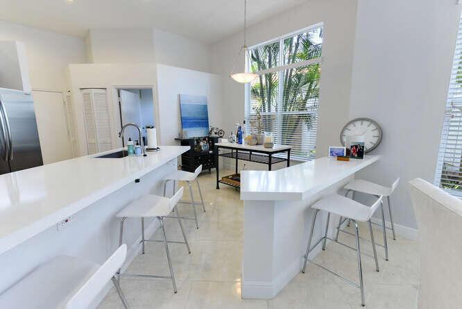 6685 NW 24th Terrace