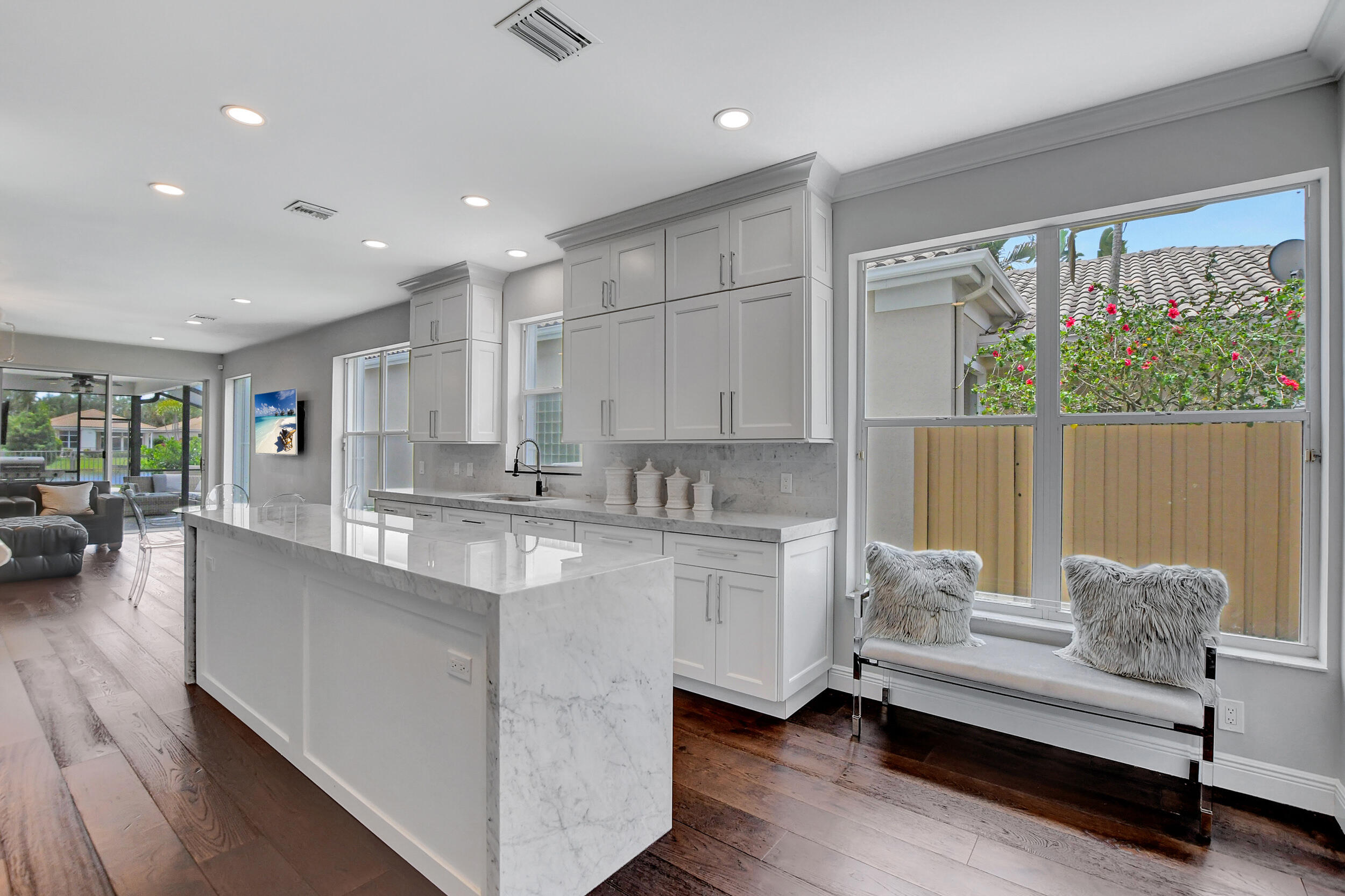 6650 NW 24th Terrace