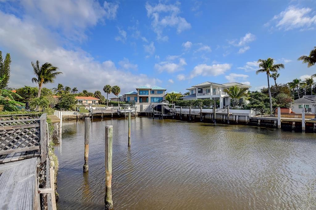 15 Harbour Drive N