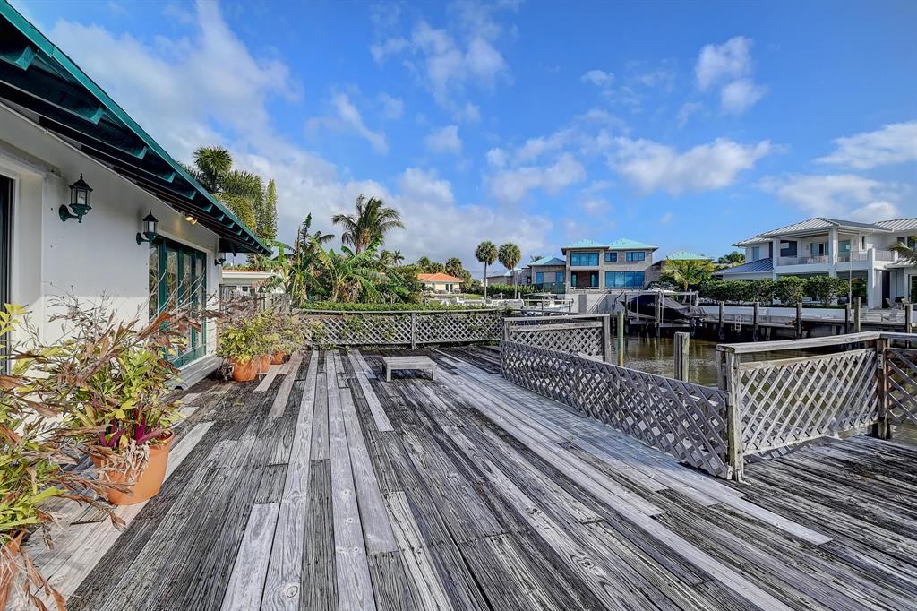 15 Harbour Drive N