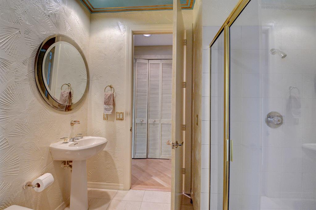 2518 NW 64th Boulevard